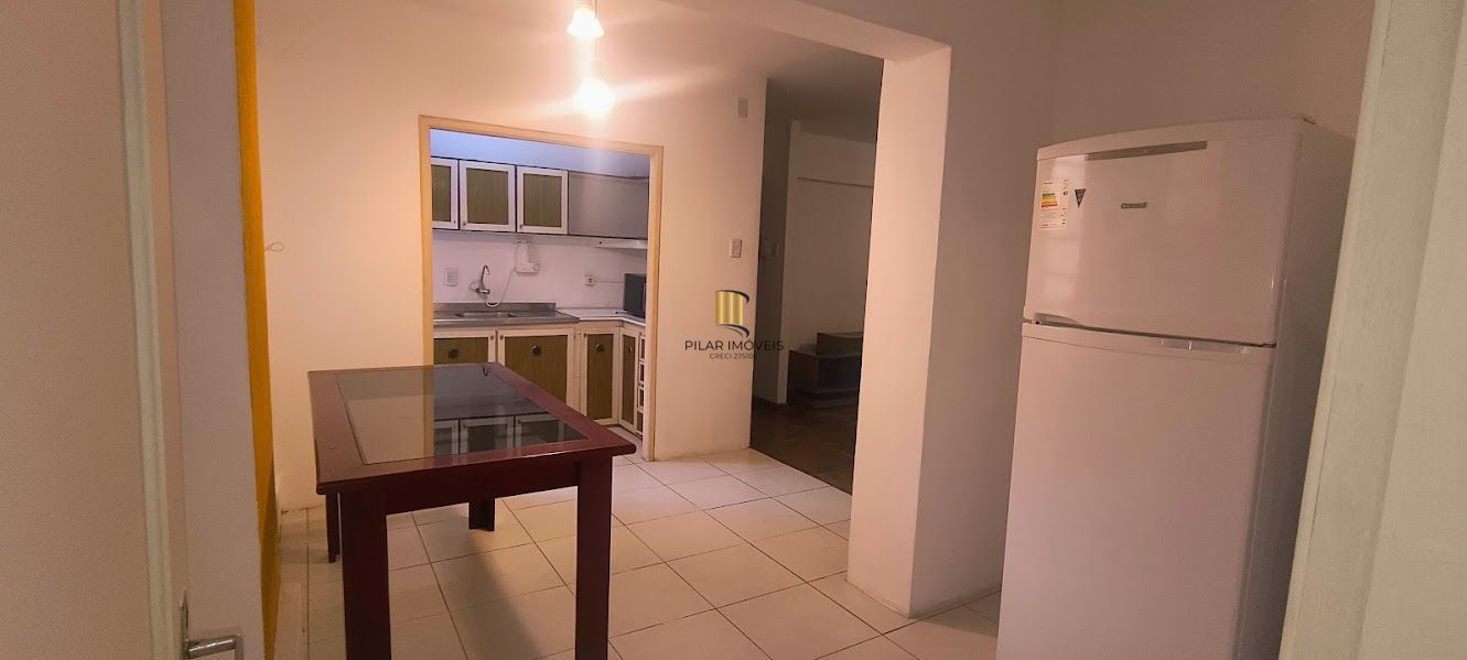 Apartamento mobiliado, 3 dormitórios, 92m²,  Bairro Centro Histórico Porto Alegre