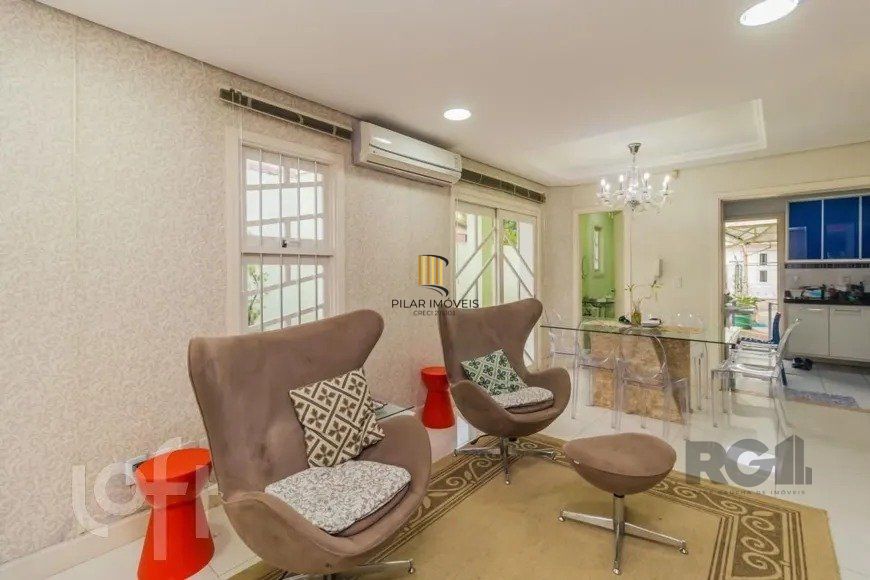 Casa 4 dormitórios no bairro Cristal