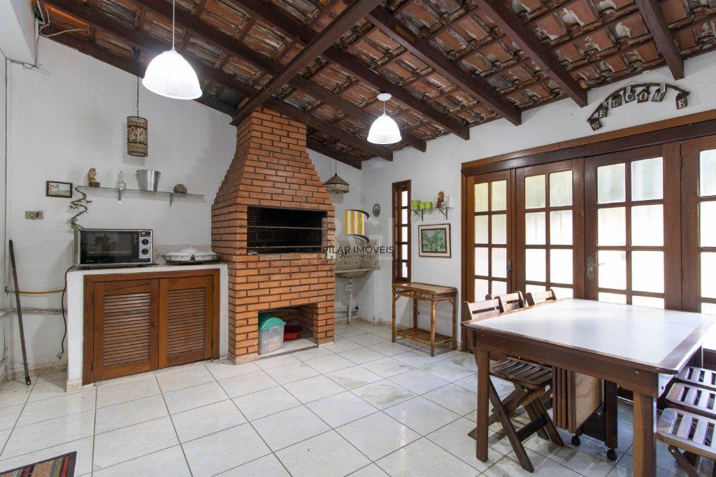 Sobrado para Venda - 139.18m², 3 dormitórios, sendo 1 suites, 4 vagas - Cristo Redentor