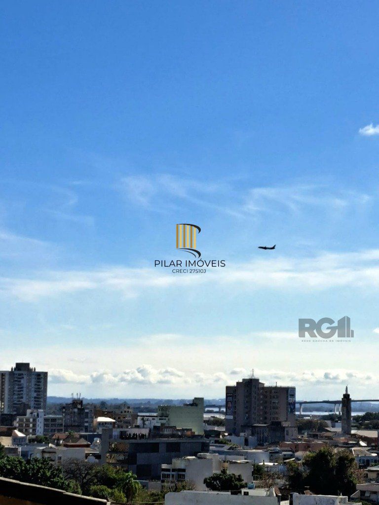 Vendo excelente cobertura com vista cinematografia, no Bairro Floresta.