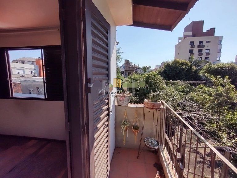 Casa para Venda - 181m², 4 dormitórios, 1 vaga - Rio Branco