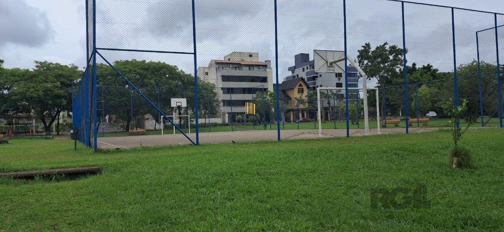 Casa 4 dormitórios no bairro Jardim Itu
