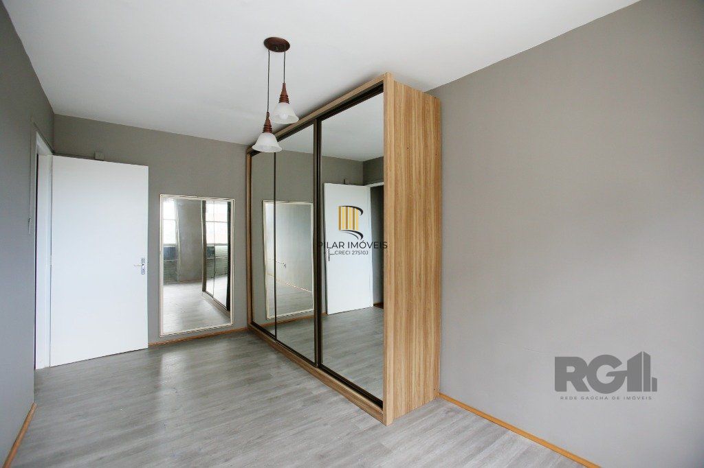 Apartamento a venda, 2 quartos, financiável no bairro Humaitá, Porto Alegre.