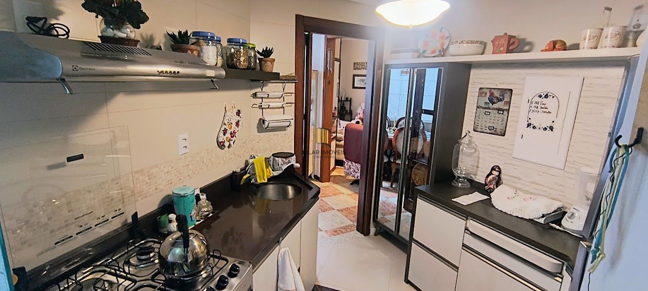 Apartamento 02 dormitórios no Menino Deus