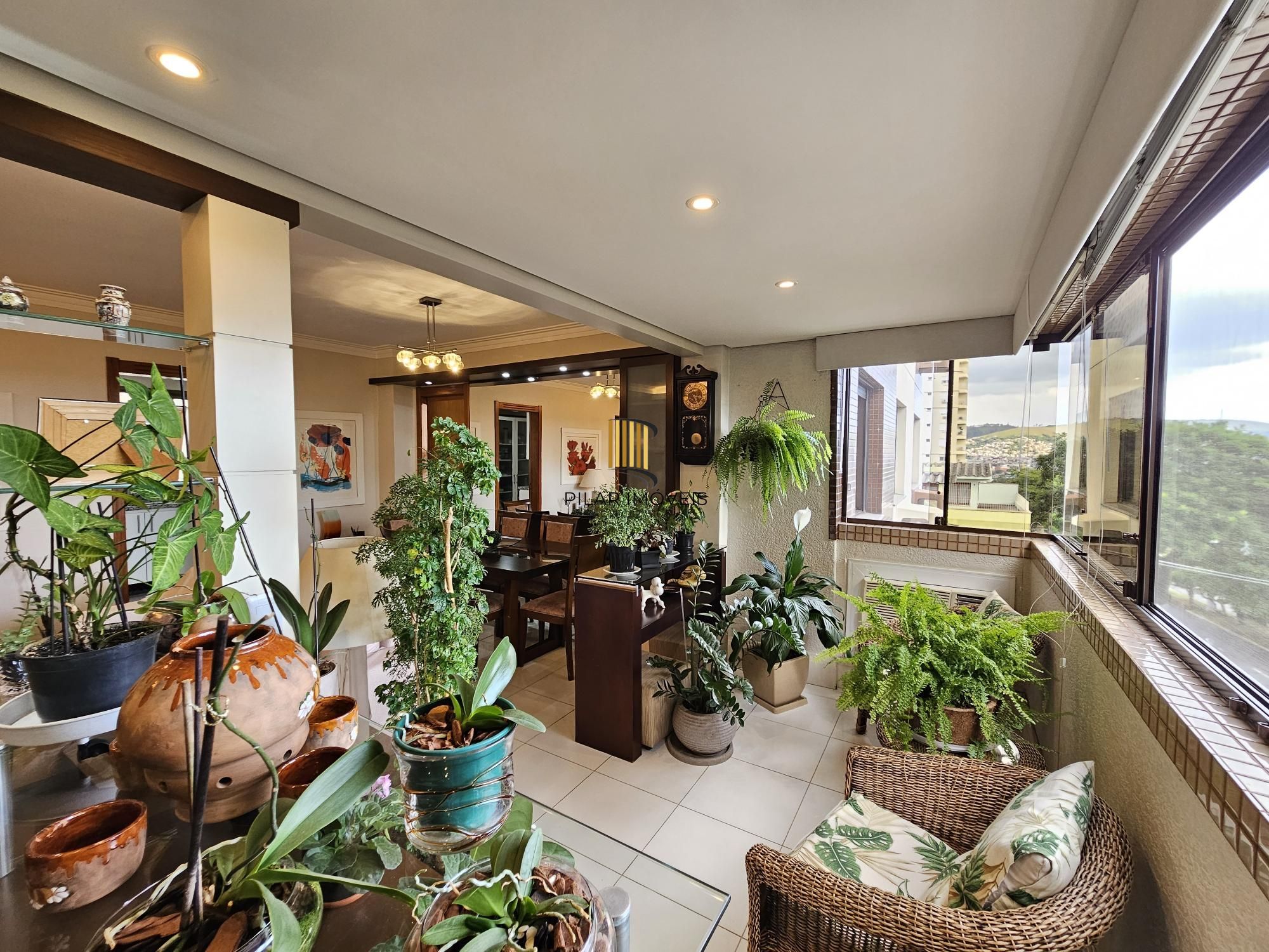 Apartamento 3 dormitórios no bairro Petrópolis