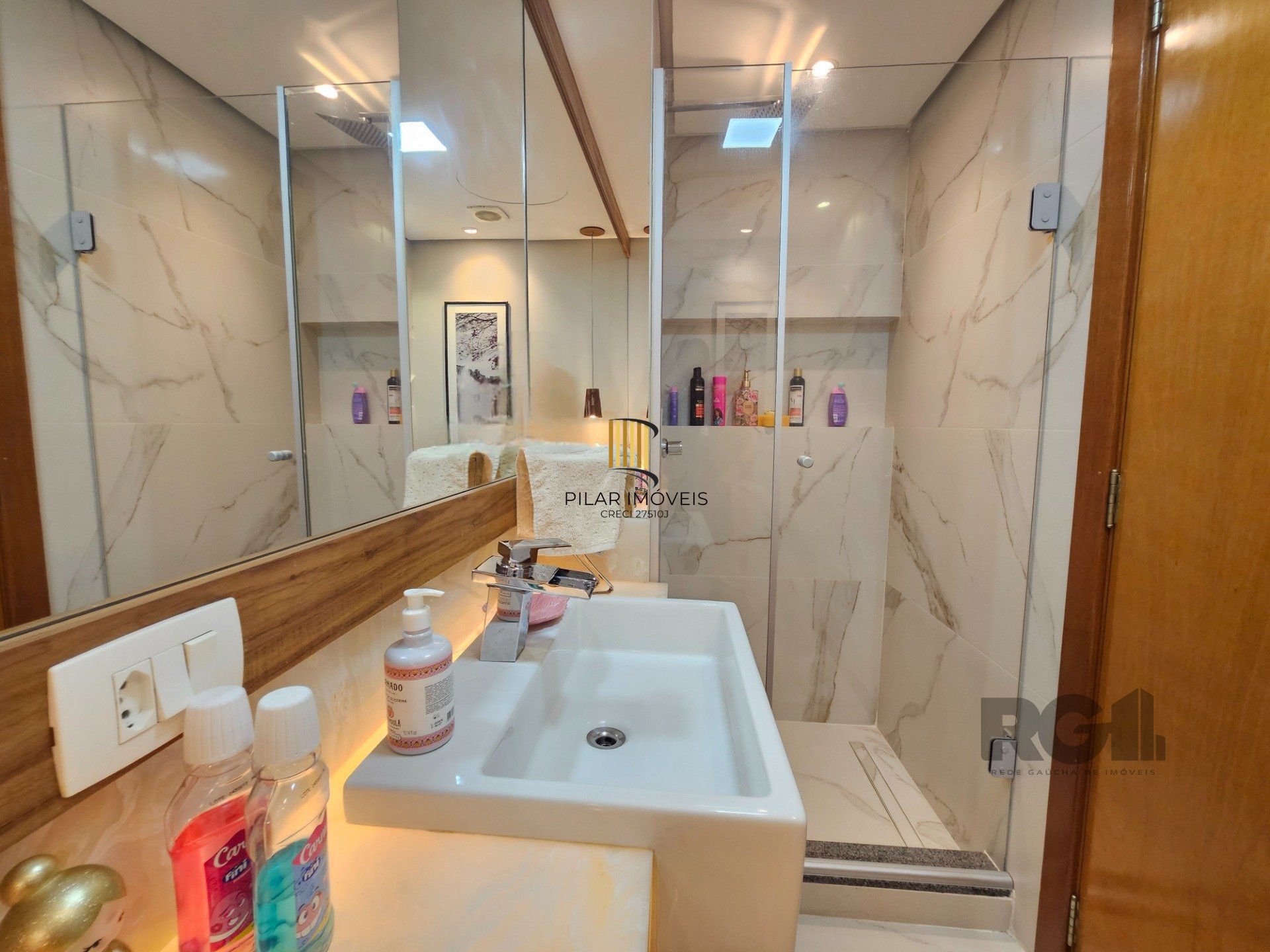 Apartamento 2 dormitórios no bairro Cidade Baixa