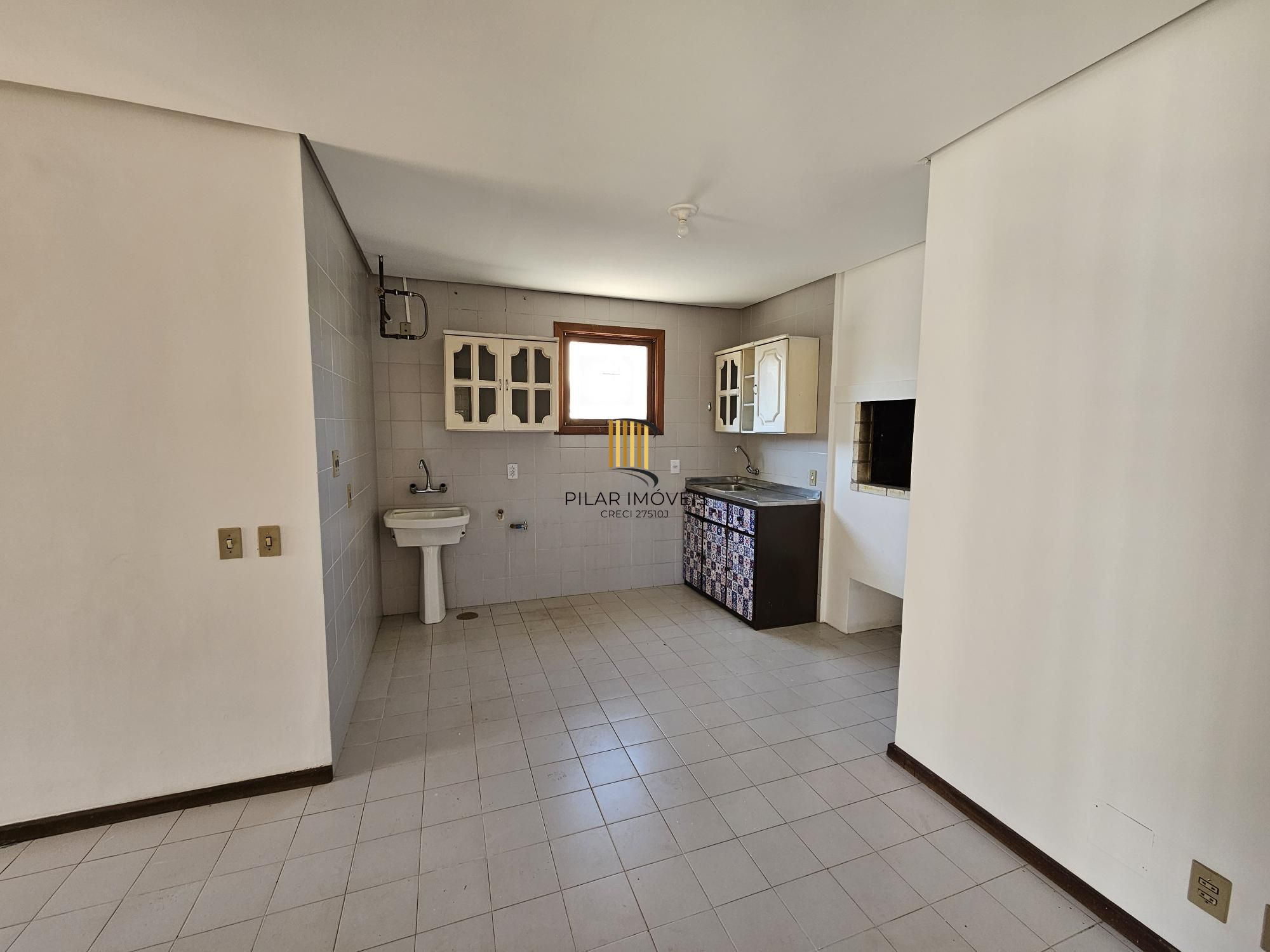 Cobertura 3 dormitórios com vaga no Petrópolis