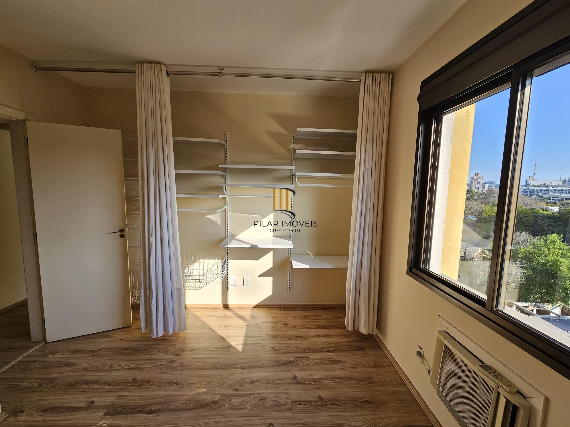 Apartamento 2 dormitórios no bairro Cidade Baixa