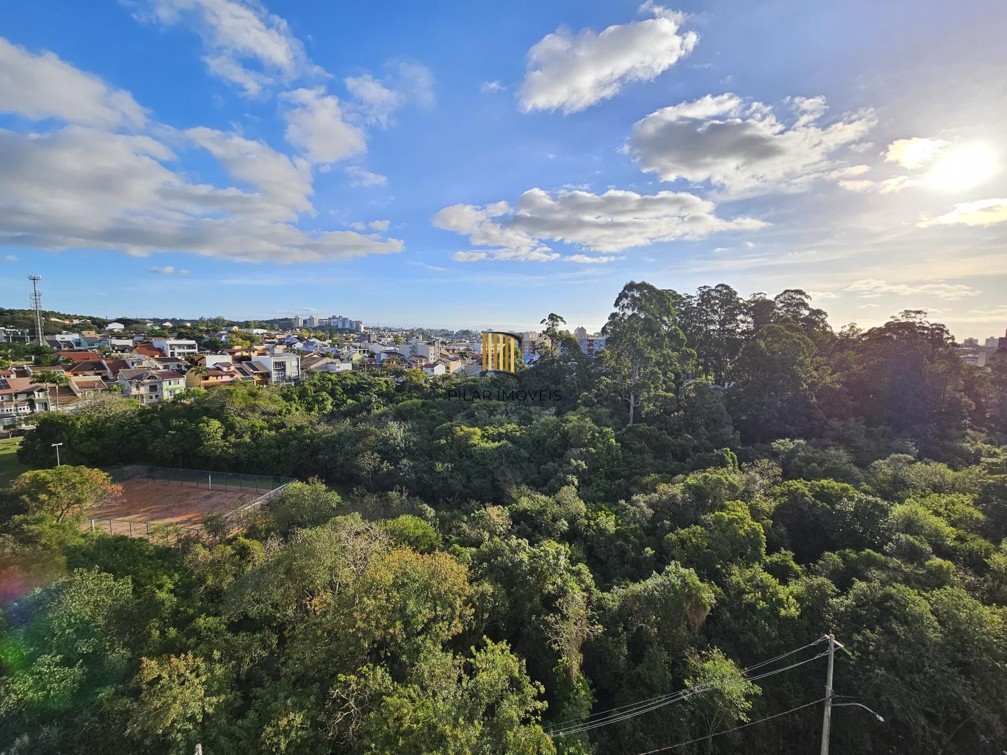 Apartamento 2 dormitórios com vaga coberta