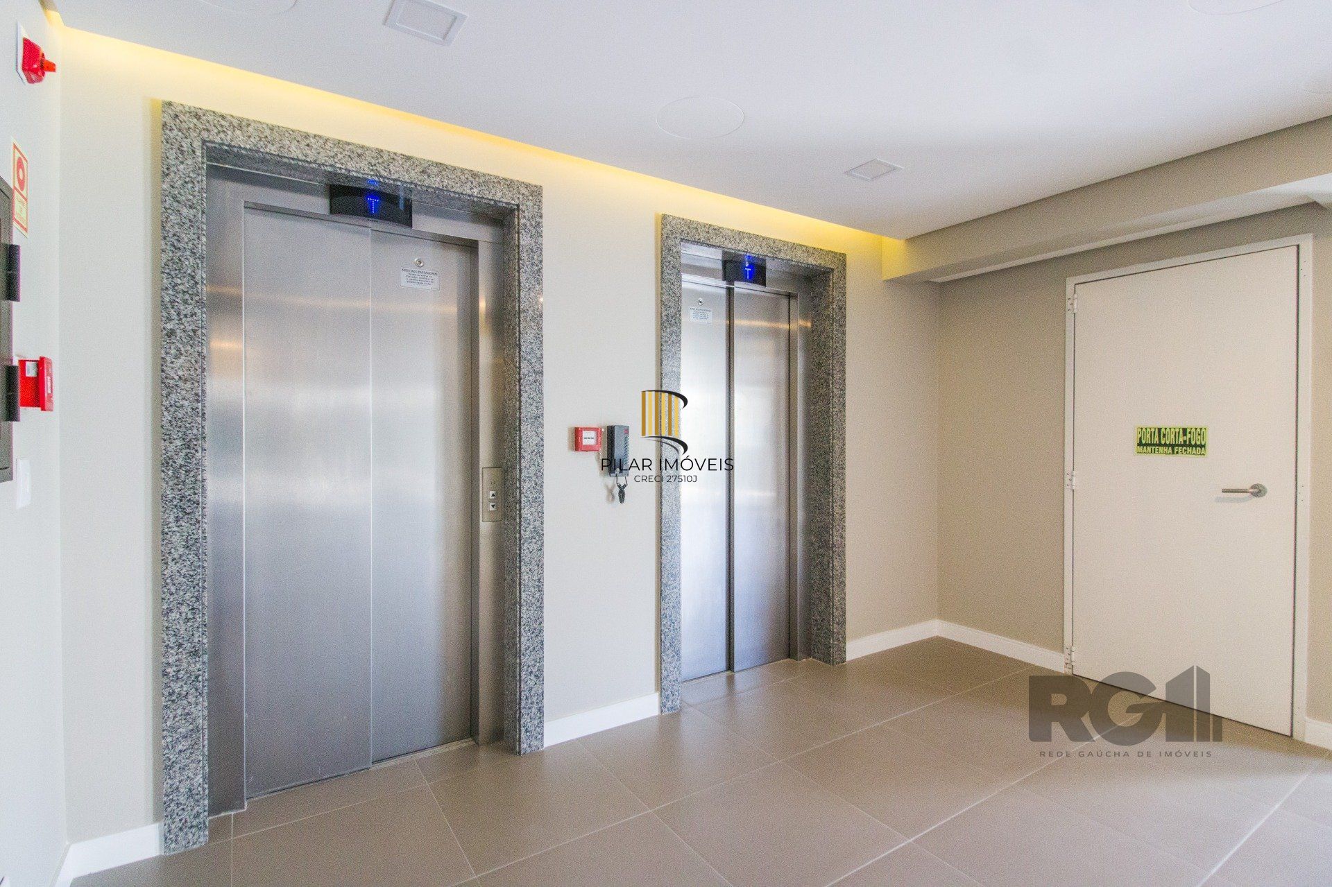 Apartamento 2 dormitórios no bairro Auxiliadora