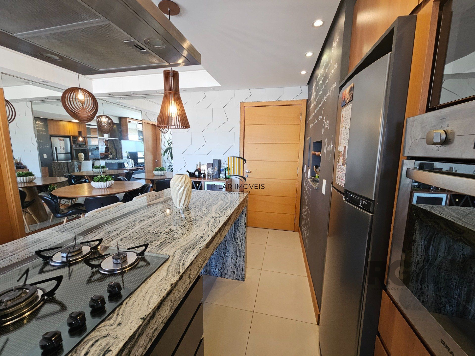 Apartamento 2 dormitórios no bairro Cidade Baixa