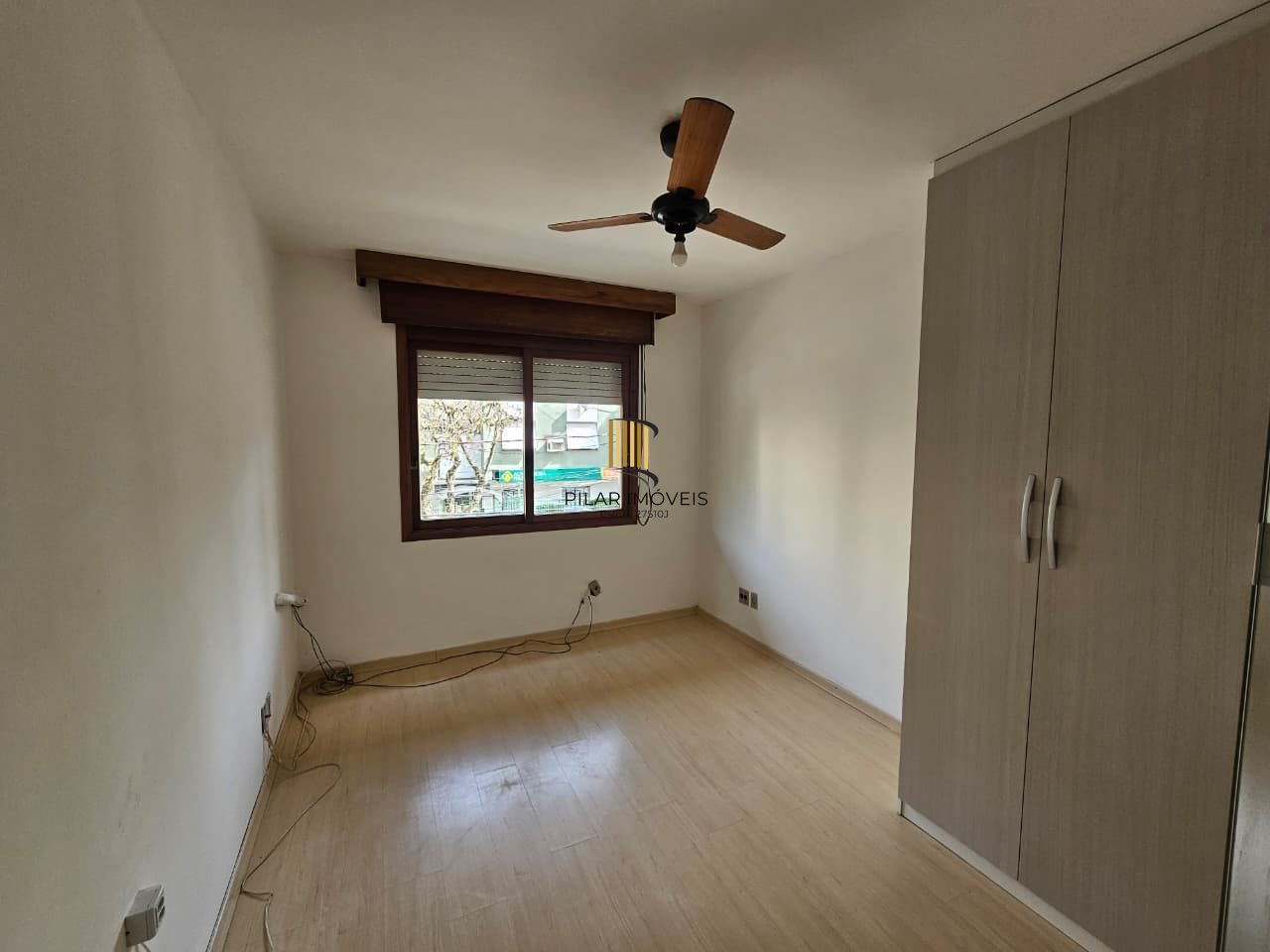 Apartamento 2 dormitórios com sacada e churrasqueira no Bom Fim