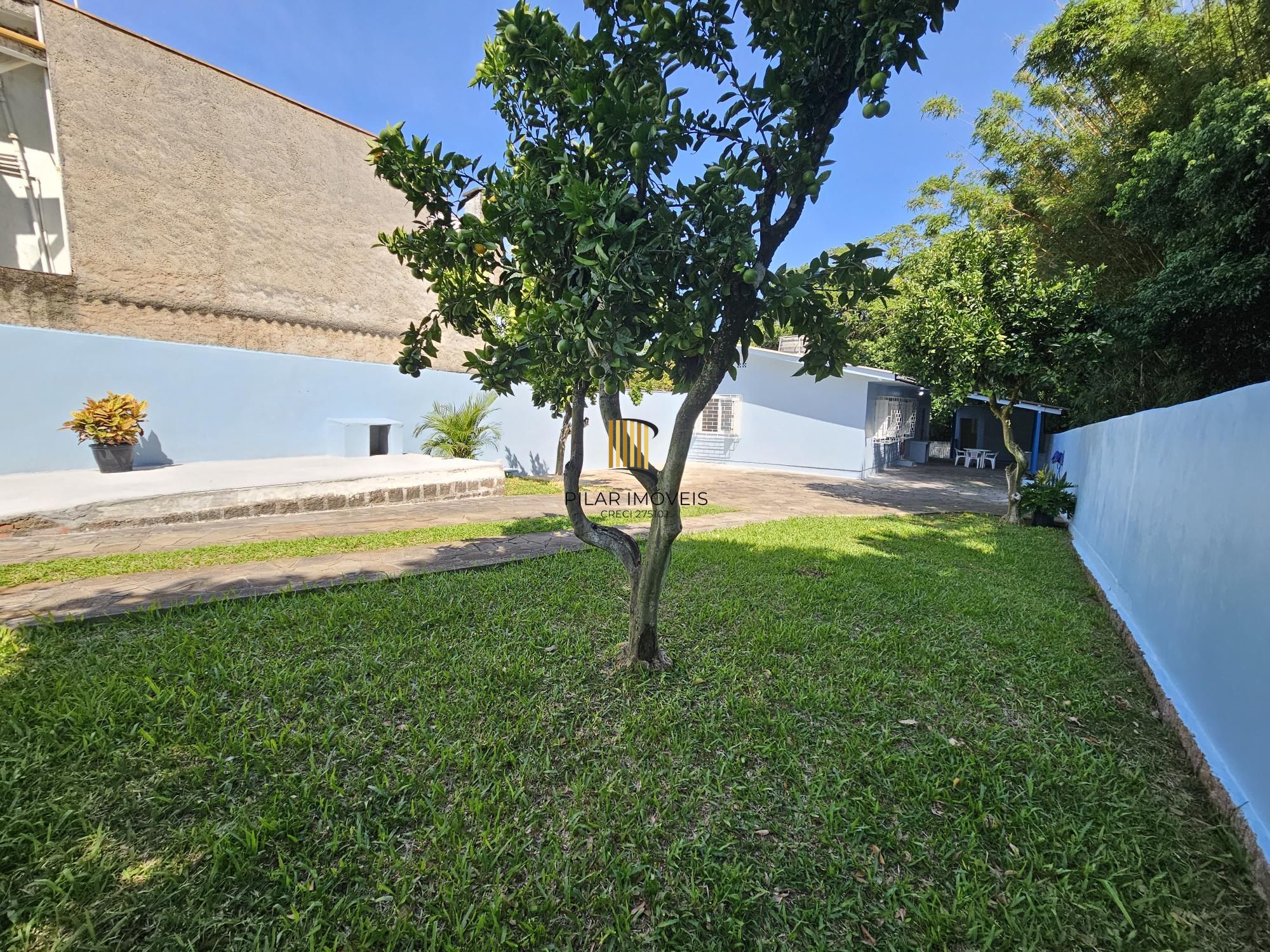 TERRENO COM MAIS DE 790M2 | CASA IMPECÁVEL DE 2 DORMITÓRIOS