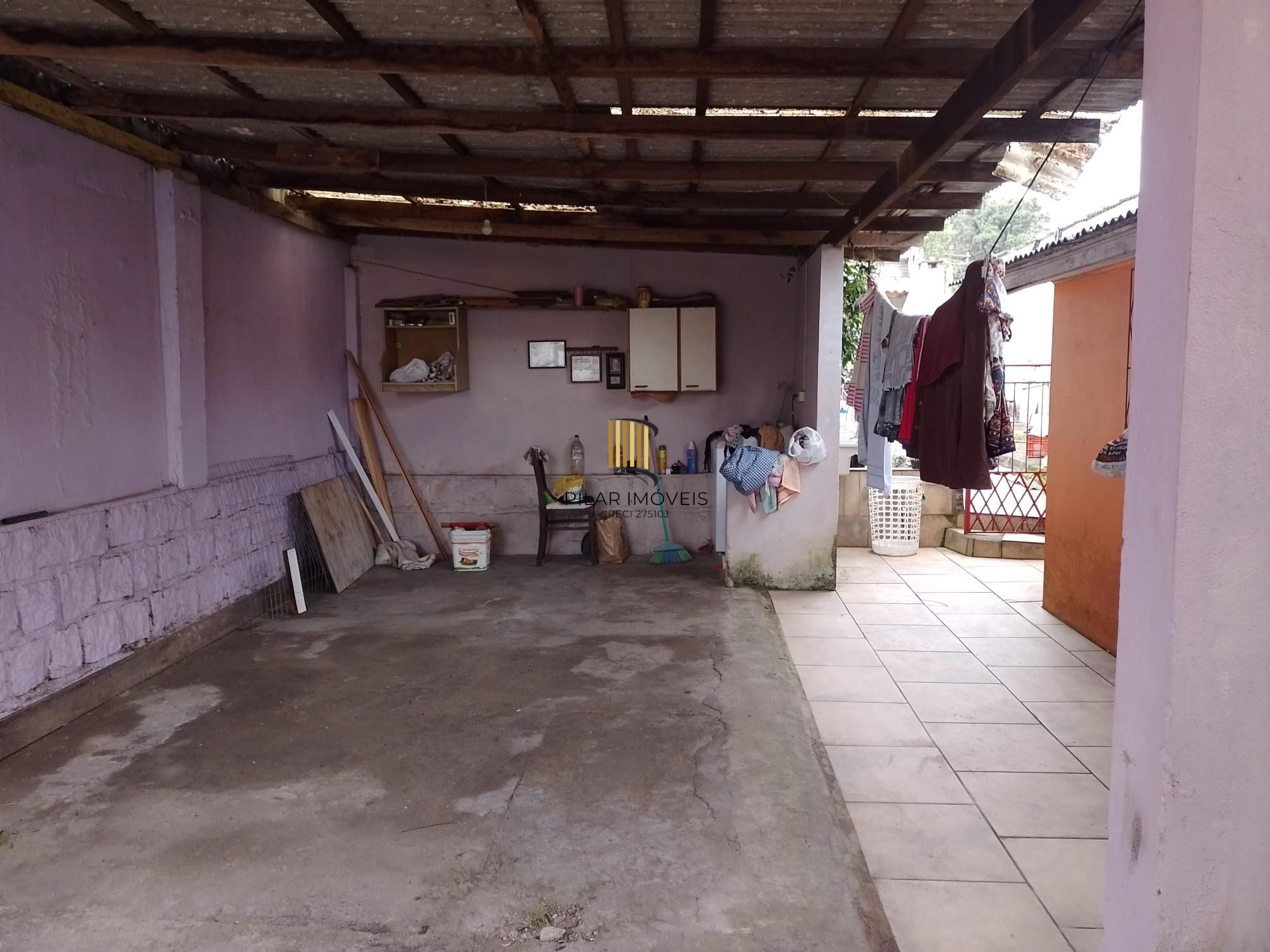 Casa 2 dormitórios perto do Carrefou e PUC