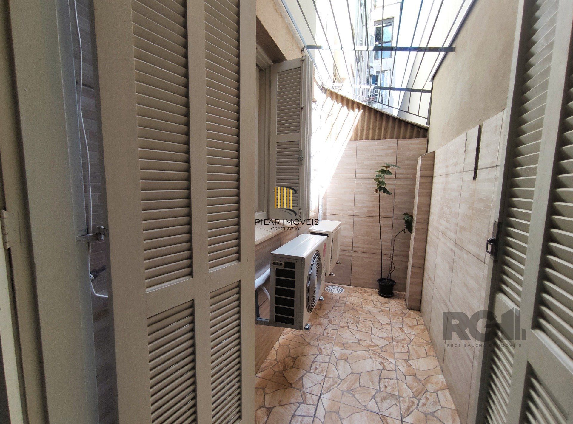 Apartamento 2 dormitórios no bairro Santa Cecília