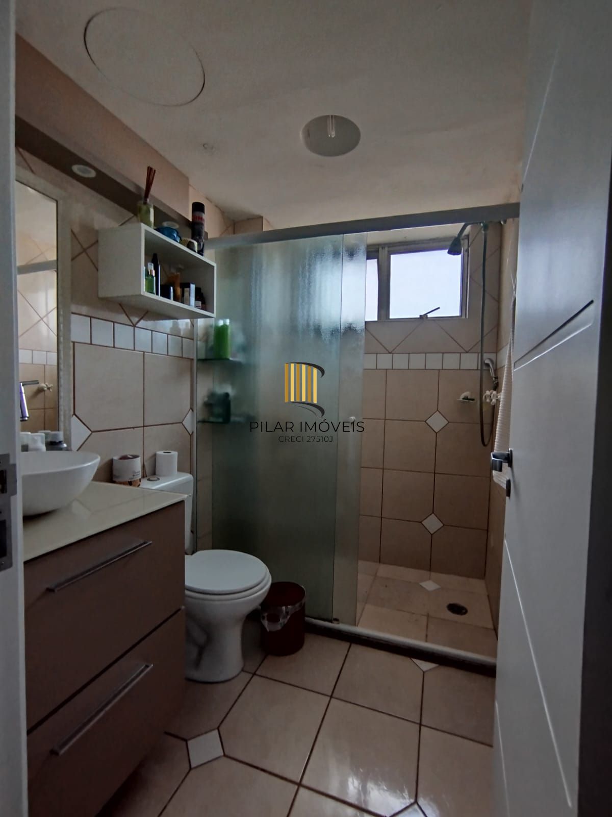 Apartamento 2 dormitórios no bairro Três Figueiras