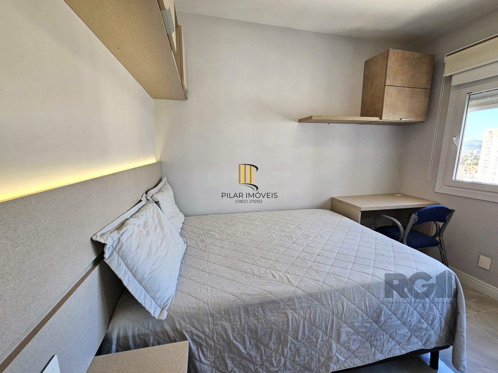 Apartamento para Venda - 67.43m², 2 dormitórios, sendo 1 suites, 2 vagas - Jardim Lindóia