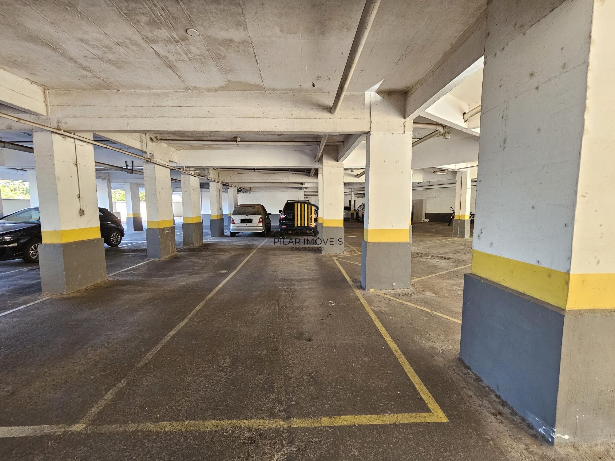 Apartamento 02 Dormitórios e 02 vagas no bairro Higienópolis