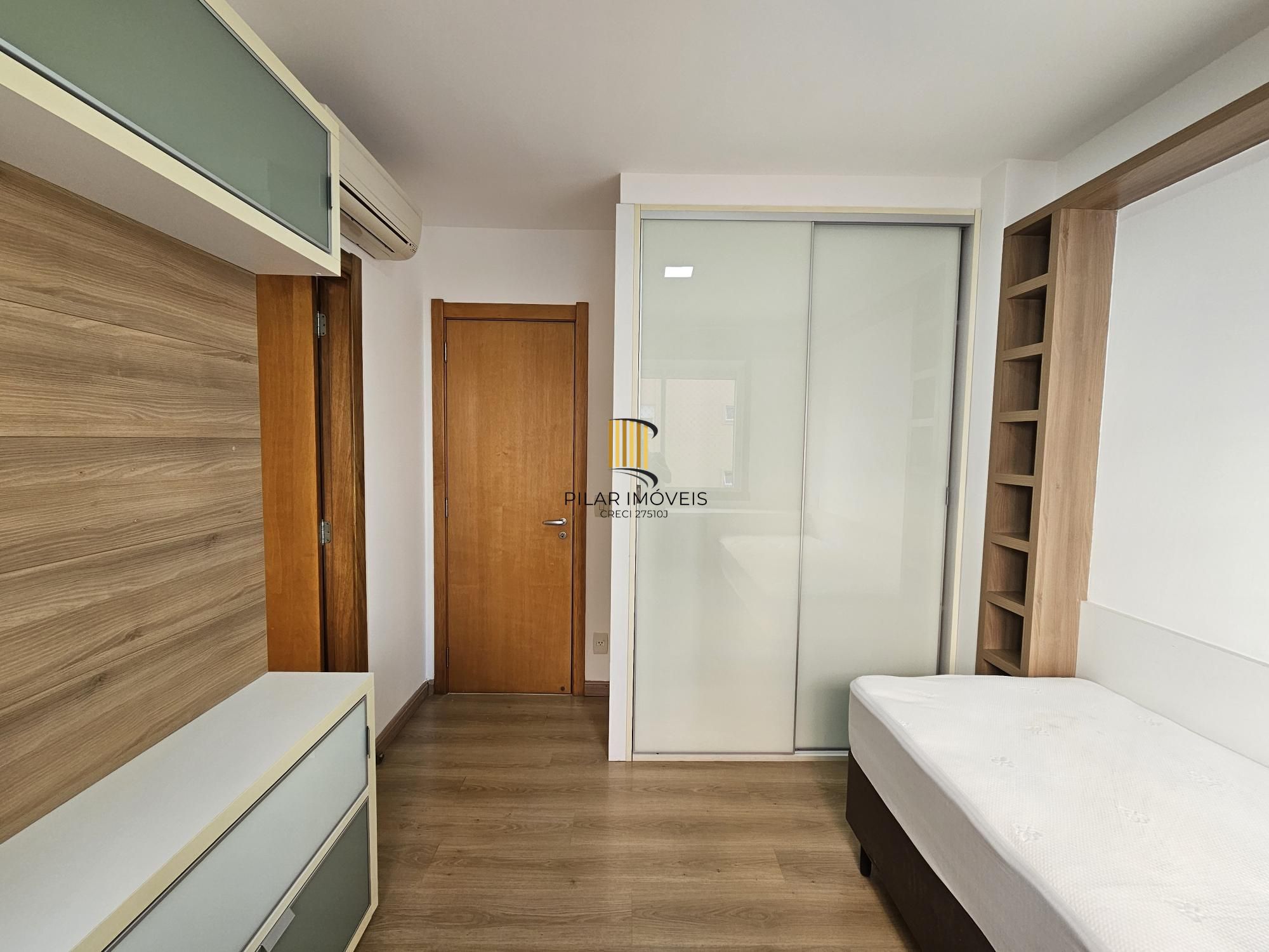 Apartamento 3 suítes na frente do Parque Germânia