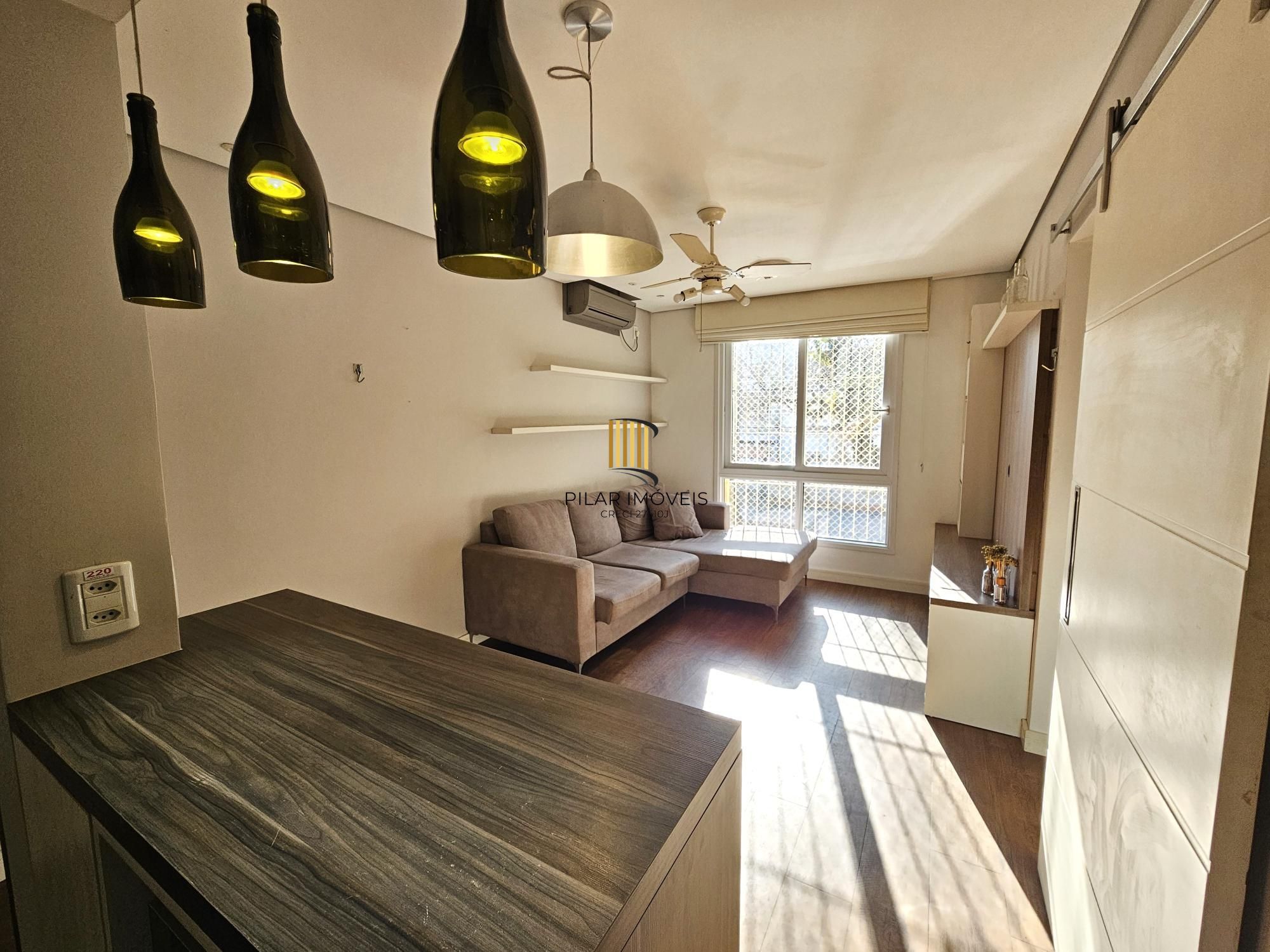 Apartamento 01 dormitório  na Cidade Baixa em Porto Alegre