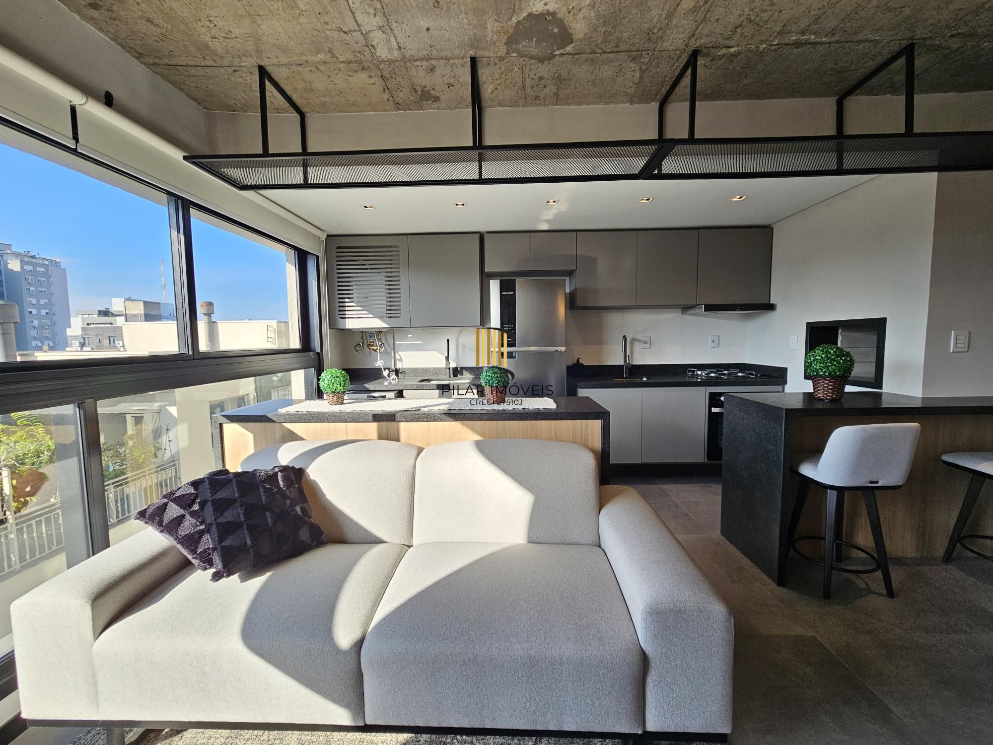 STUDIO MOBILIADO | 43M2 PRIVATIVOS | LINDO E ENSOLARADO | MENINO DEUS