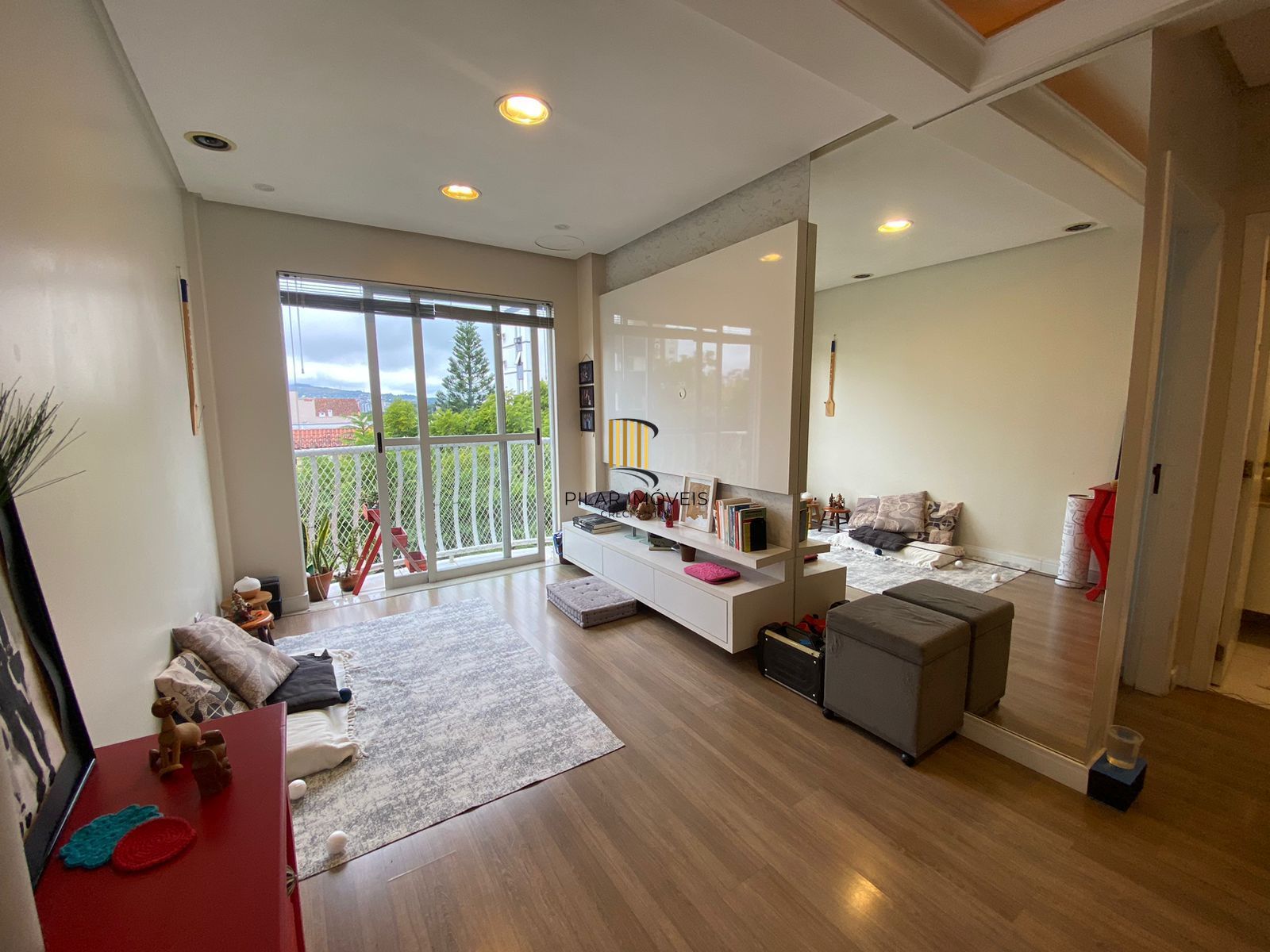Apartamento 1 dormitório com vaga e elevador no Petrópolis