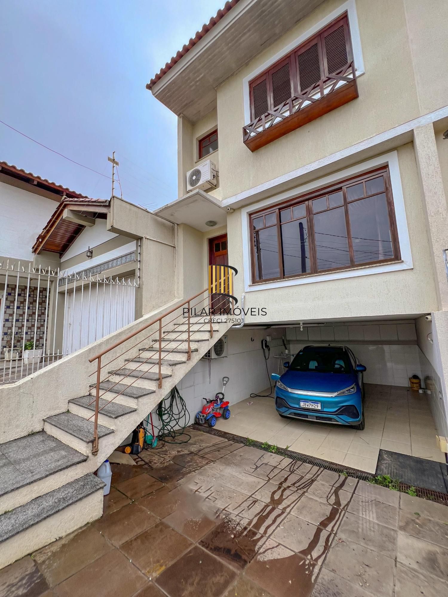 Sobrado 3 dormitórios no bairro Jardim Itu - Pilar Imóveis