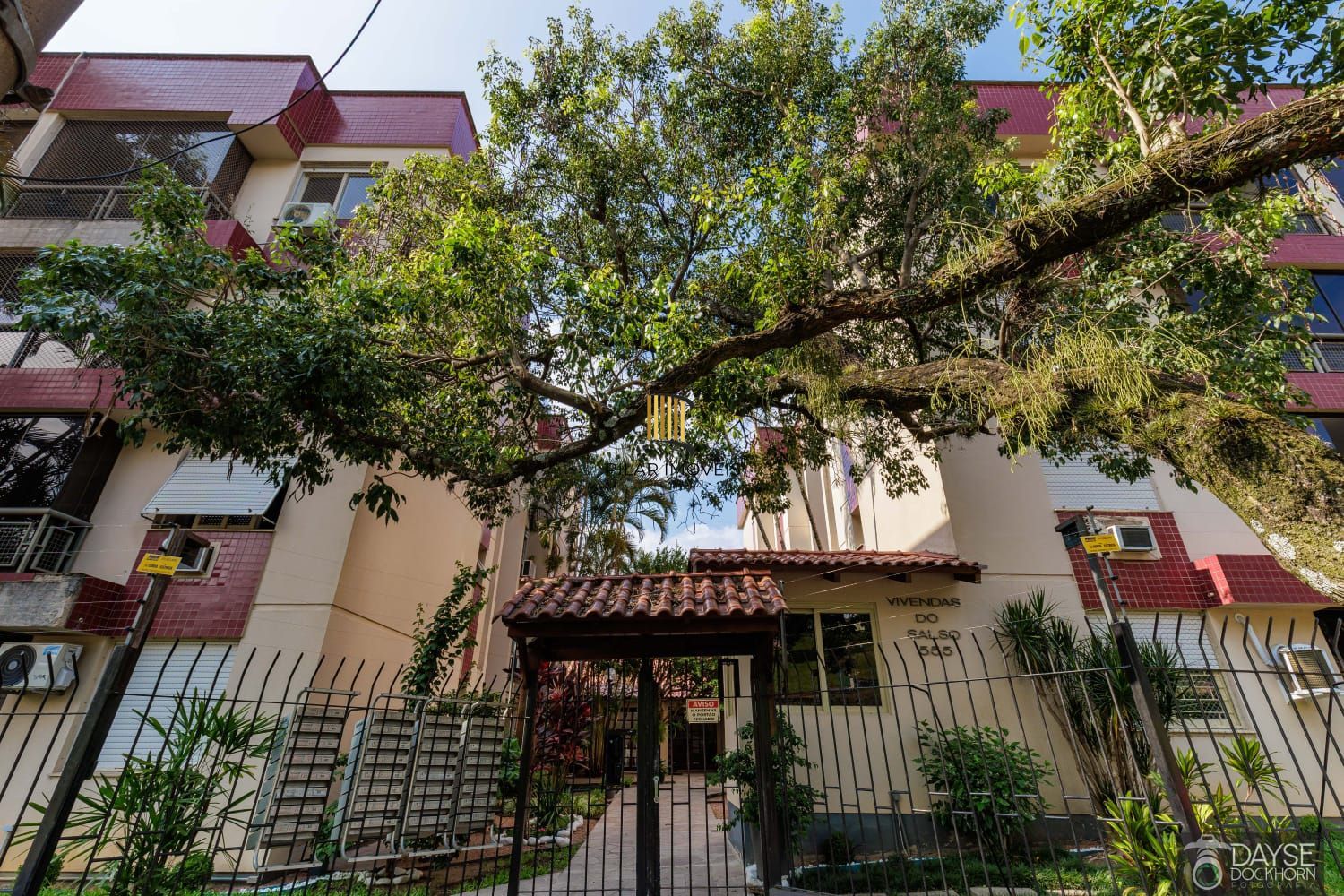 Apartamento 2 dormitórios com 2 vagas próximo da PUC