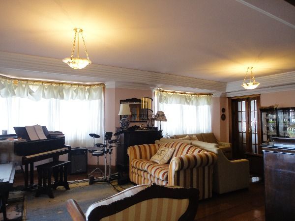 Apartamento para Venda - 362.96m², 4 dormitórios, sendo 4 suites, 4 vagas - Moinhos De Vento