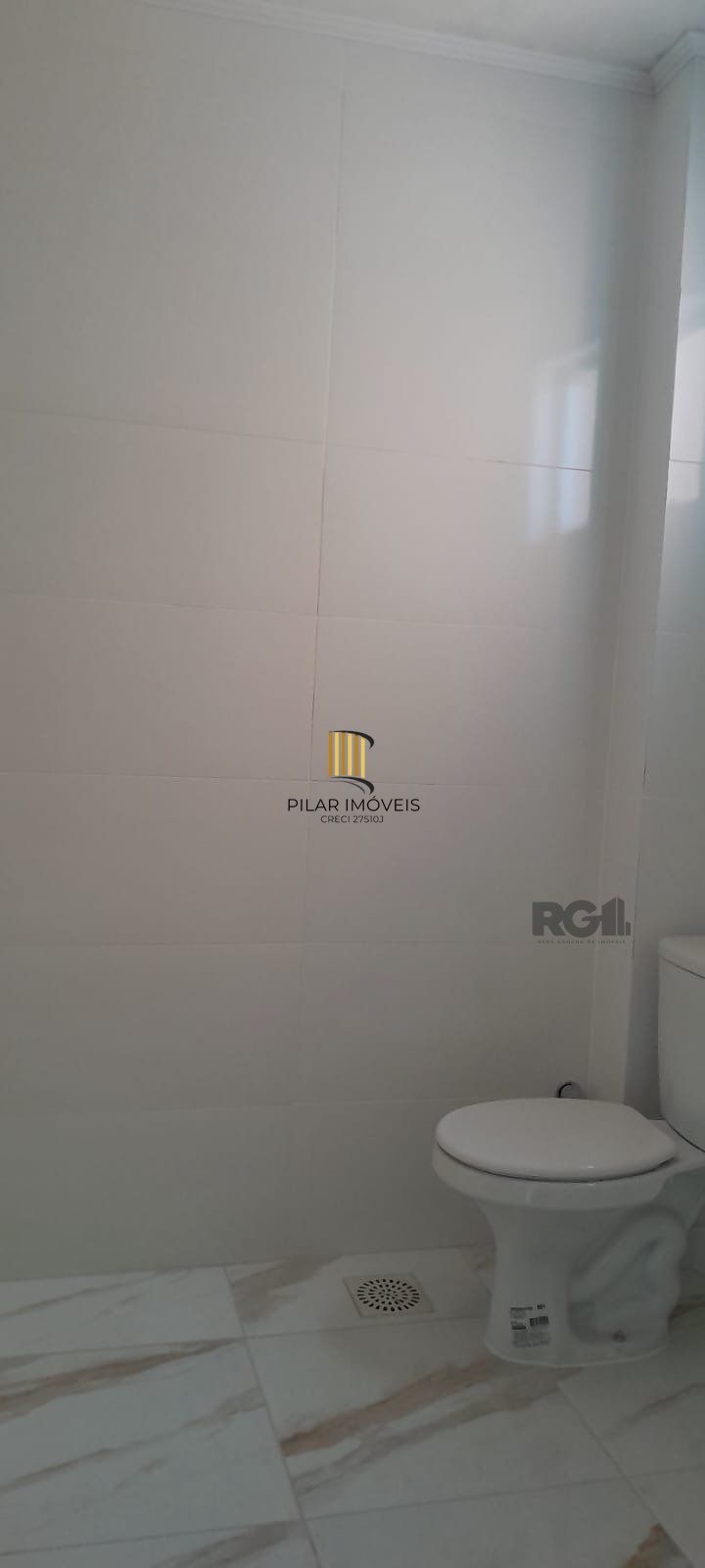 AP 3 DORM SEMIMOBILIADO BAIRRO SANTA CECÍLIA 