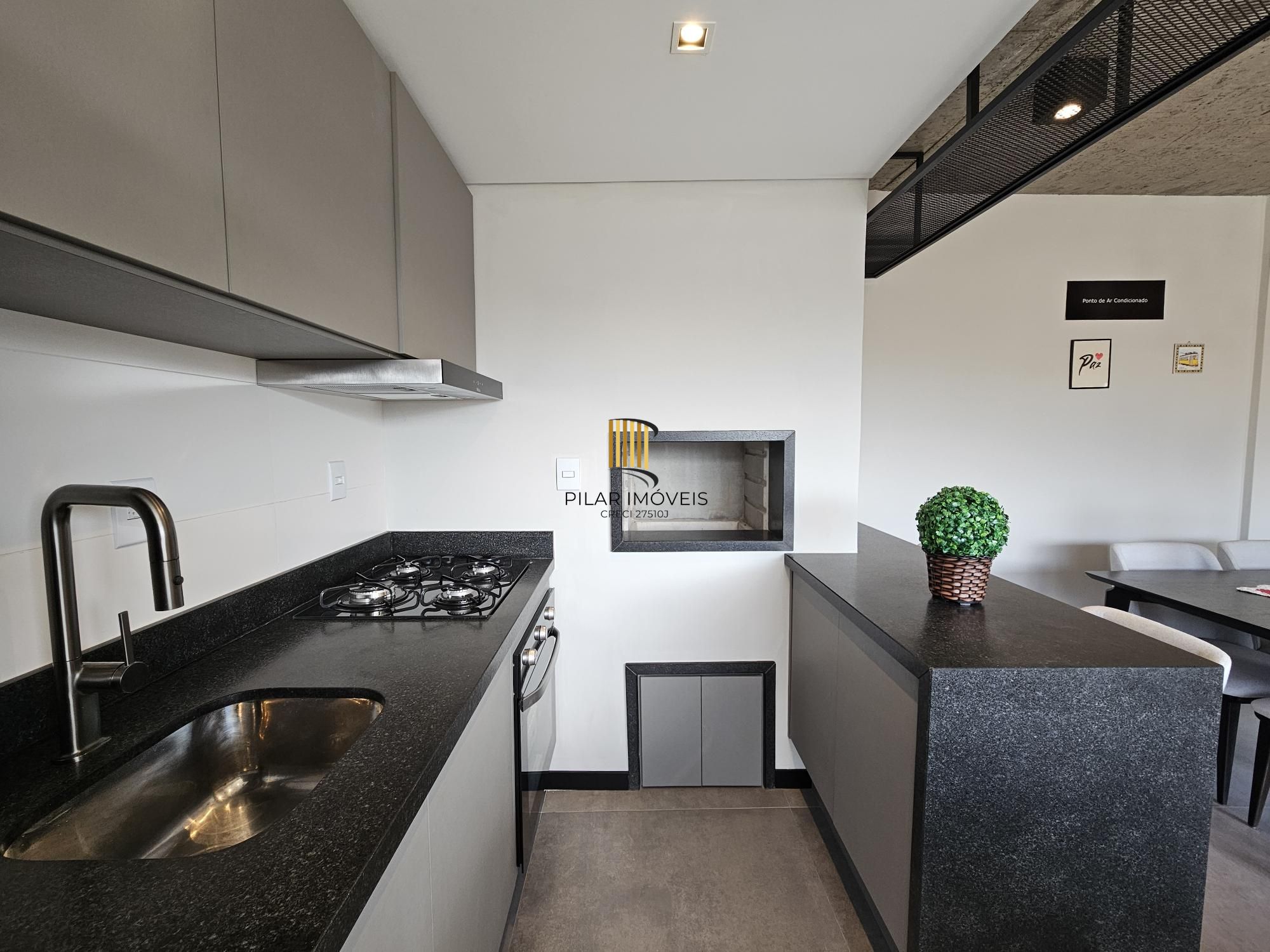 STUDIO MOBILIADO | 43M2 PRIVATIVOS | LINDO E ENSOLARADO | MENINO DEUS