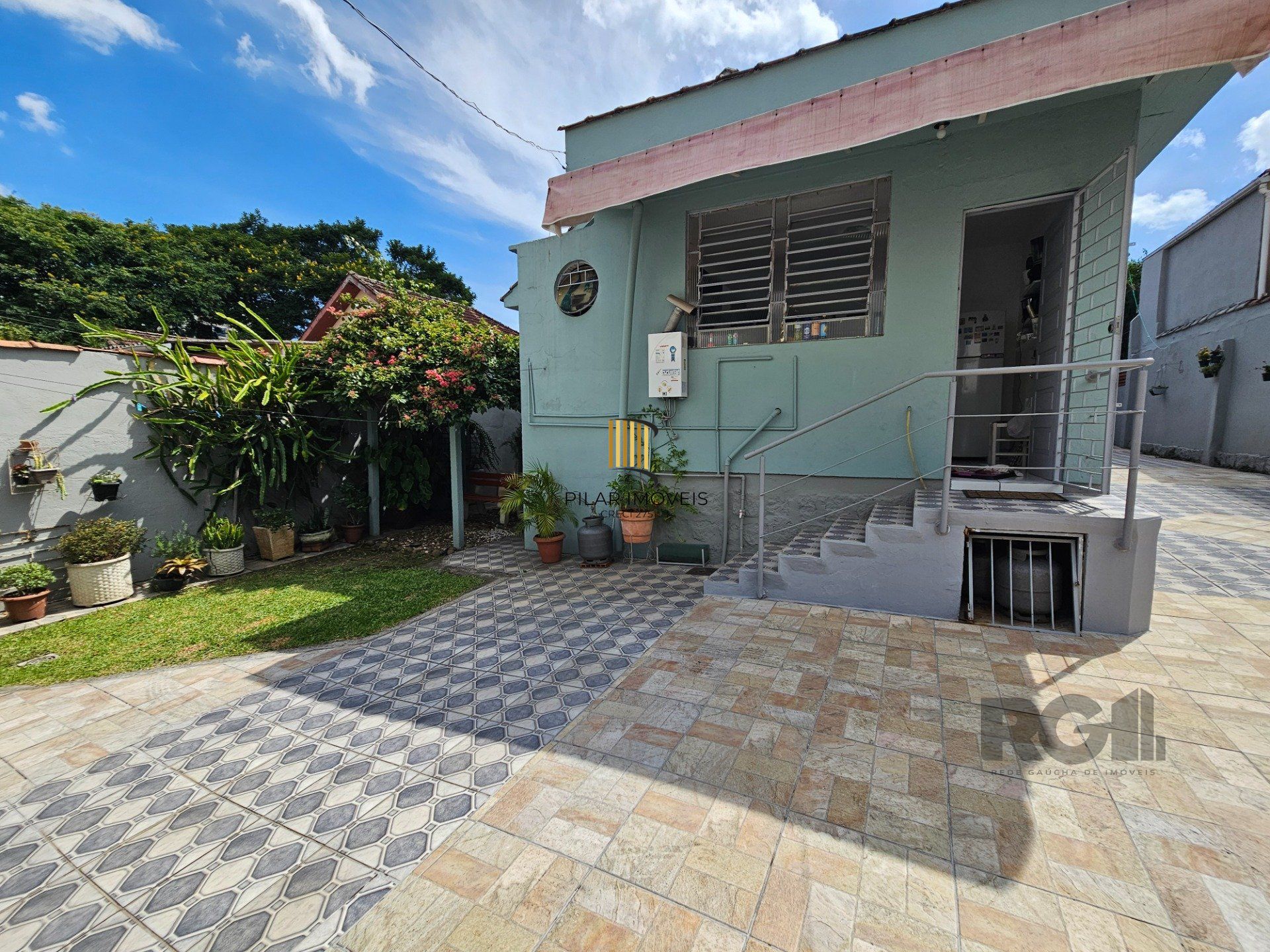 Casa 3 dormitórios no bairro Jardim do Salso