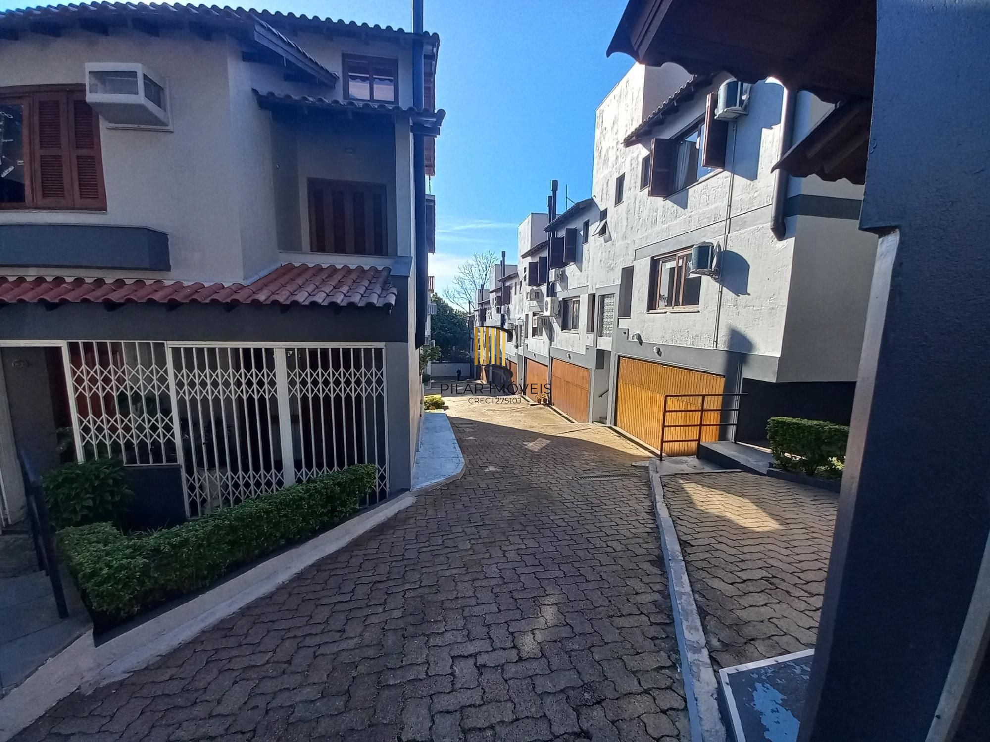 Sobrado 3 Dorm. semi mobiliado