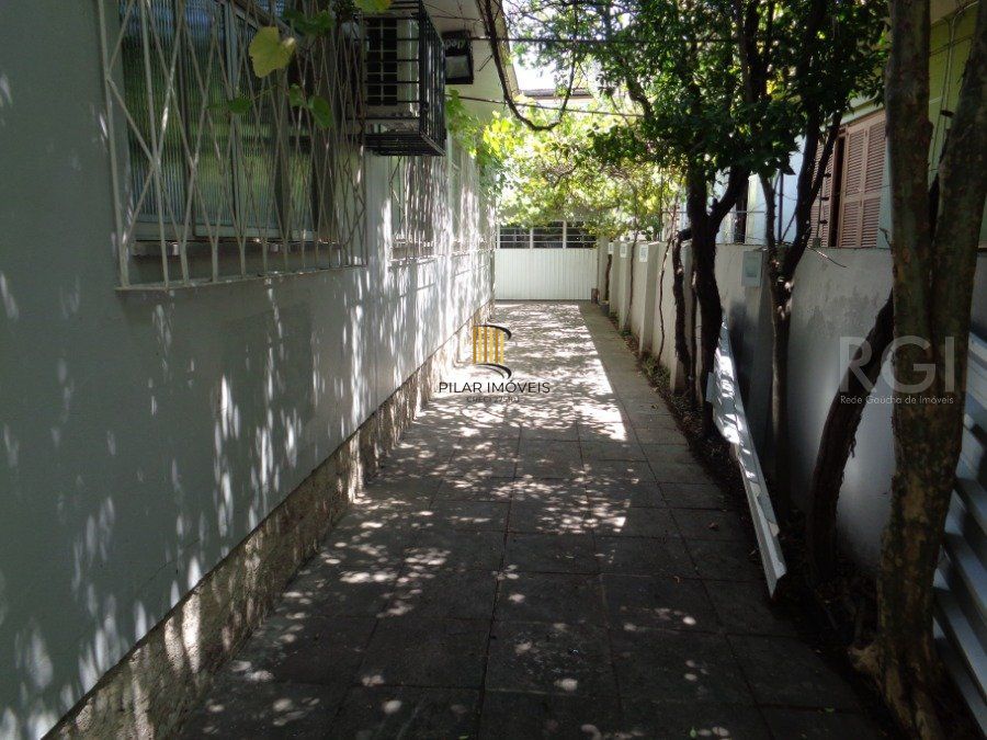 Casa para Venda - 200m², 3 dormitórios, 2 vagas - Navegantes