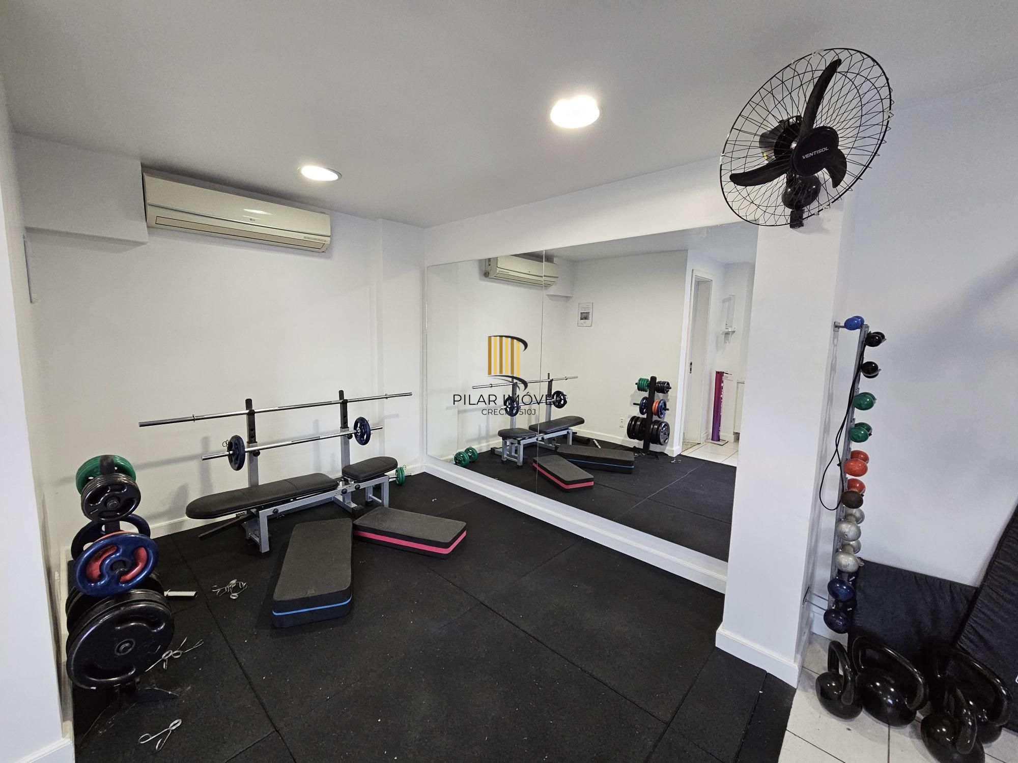 Apartamento 2 dormitórios com vaga coberta