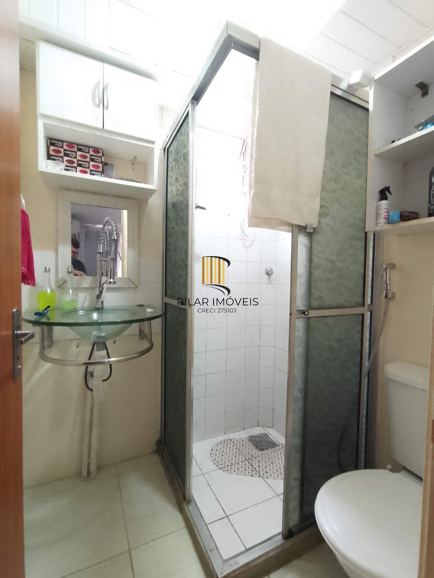 Apartamento 2 dormitórios com vaga perto da FAPA