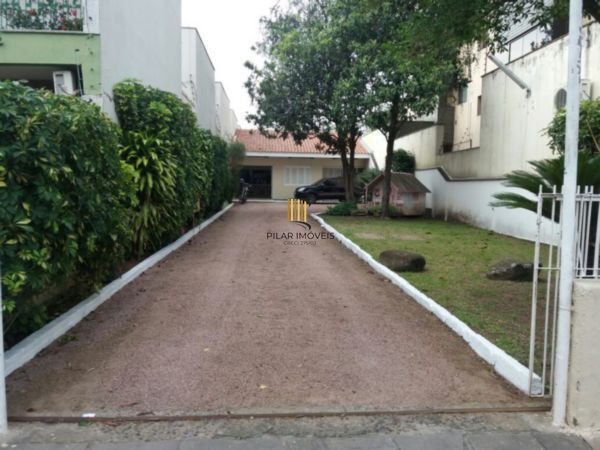 Casa para Venda - 435.6m², 2 dormitórios, 3 vagas - Cristo Redentor