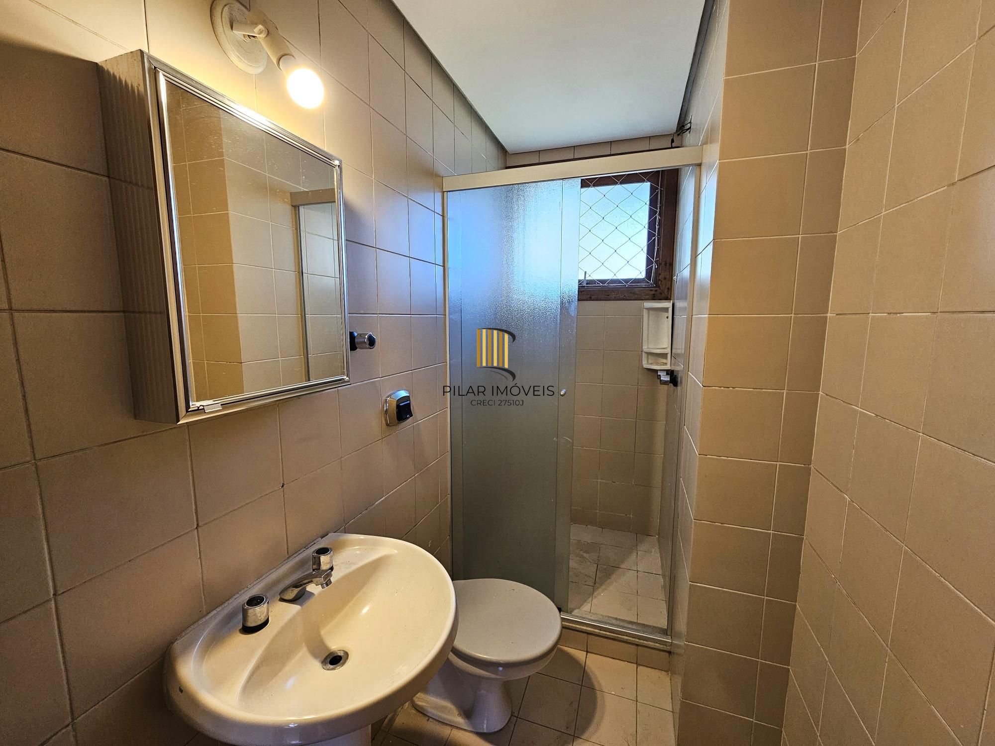 Cobertura 3 dormitórios com vaga no Petrópolis