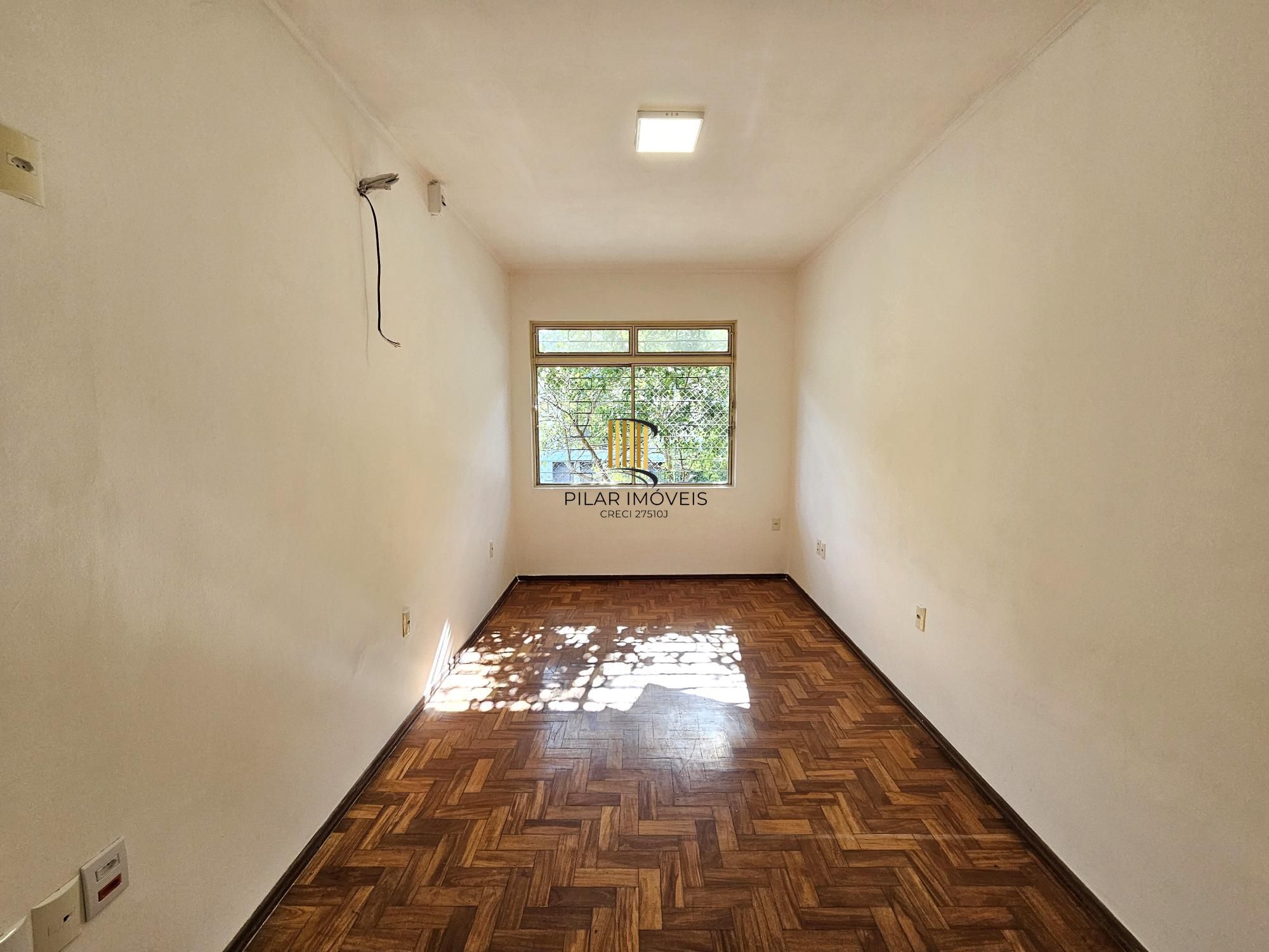 CASA EXCLUSIVA NO BAIRRO TRÊS FIGUEIRAS