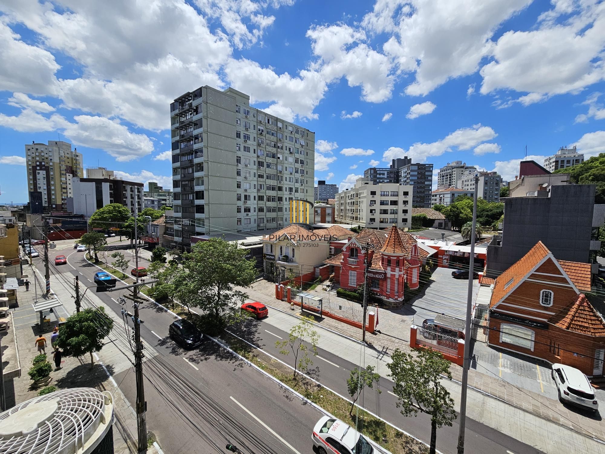 Apartamento 2 dormitórios com elevador no Floresta