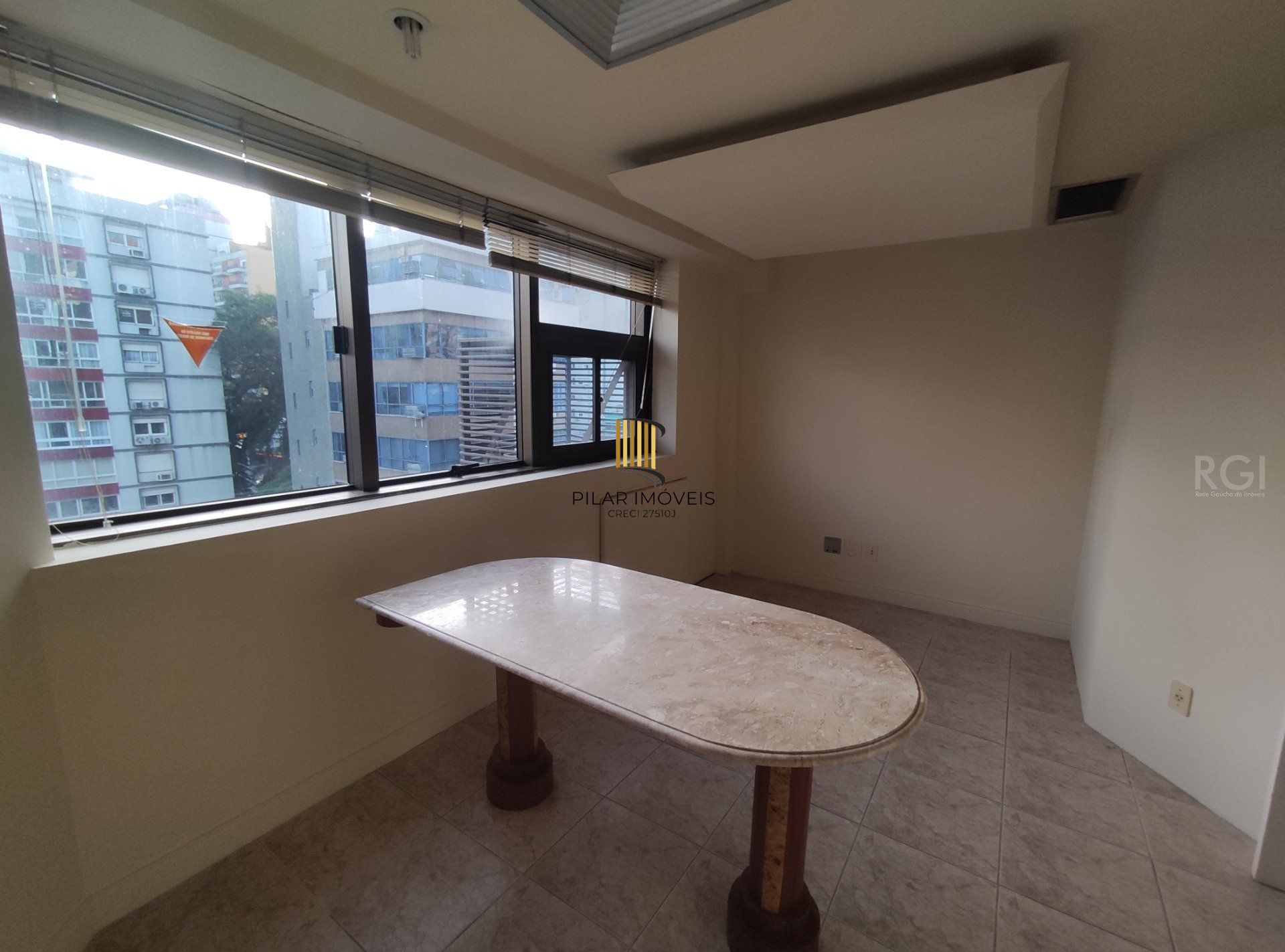 Conjunto/Sala para Venda - 44.54m², 0 dormitórios, 1 vaga - Rio Branco