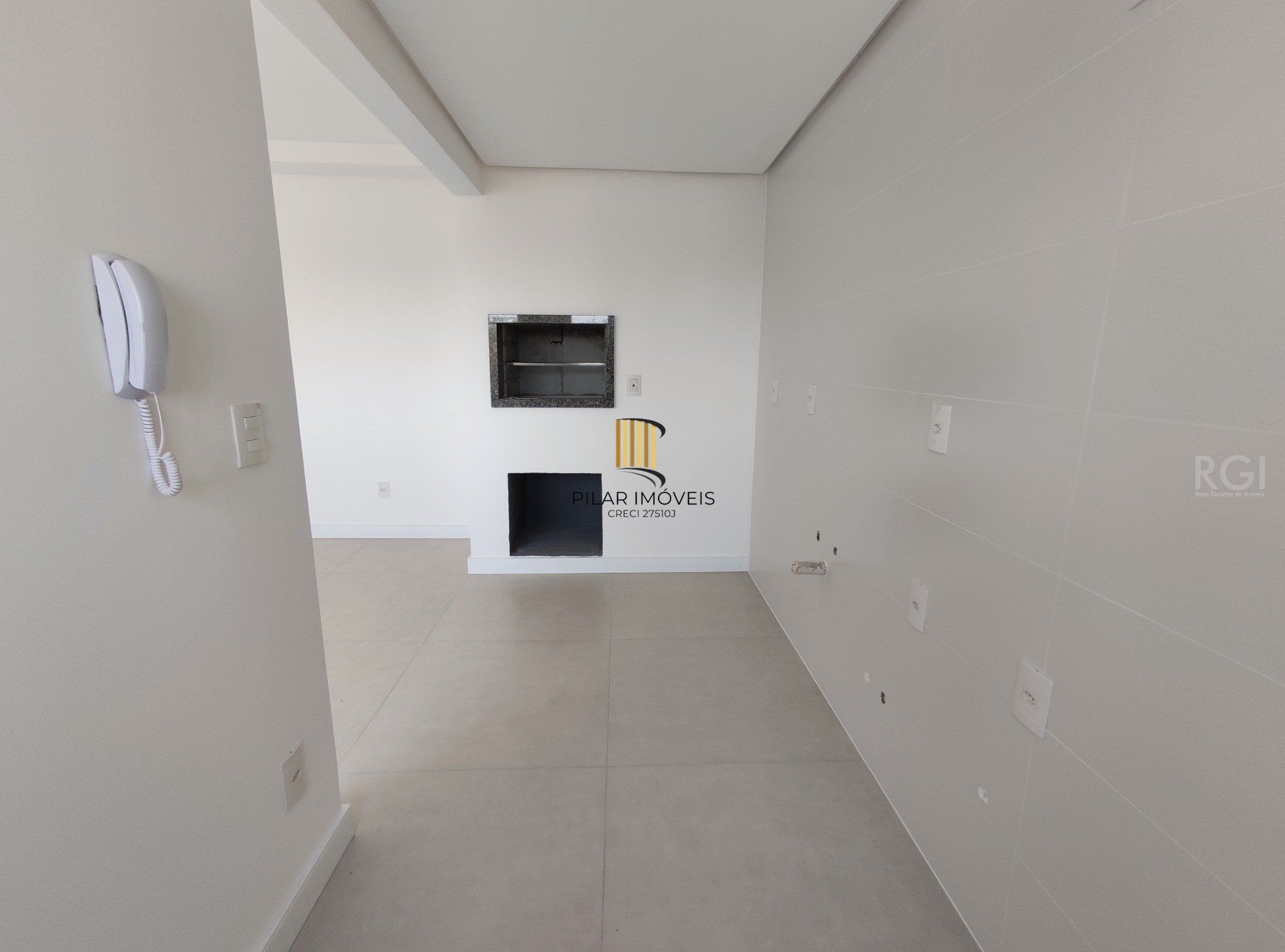 Apartamento para Venda - 68.11m², 3 dormitórios, sendo 1 suites, 2 vagas - Santo Antonio