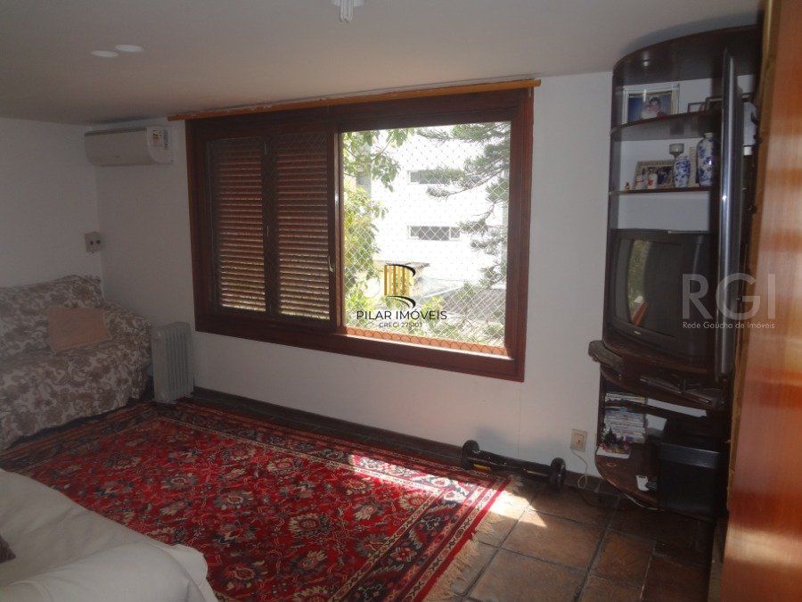 Cobertura para Venda - 263.75m², 3 dormitórios, sendo 1 suites, 2 vagas - Petrópolis
