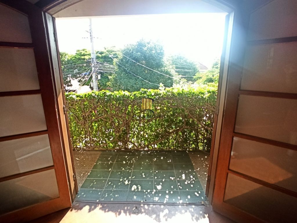 Casa tipo Sobrado perto da PUC