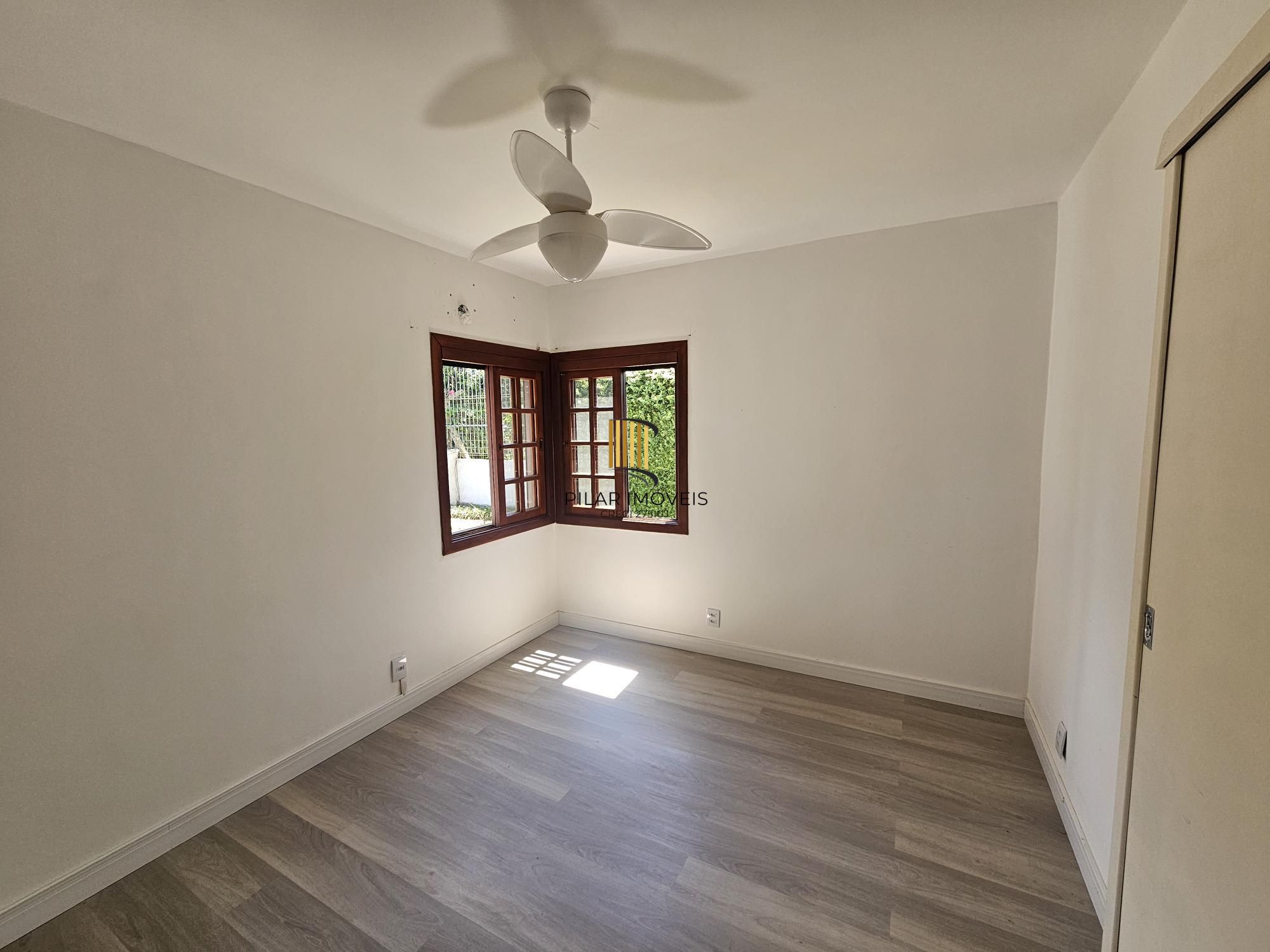 LINDO SOBRADO NO MELHOR PONTO DO BAIRRO TRISTEZA