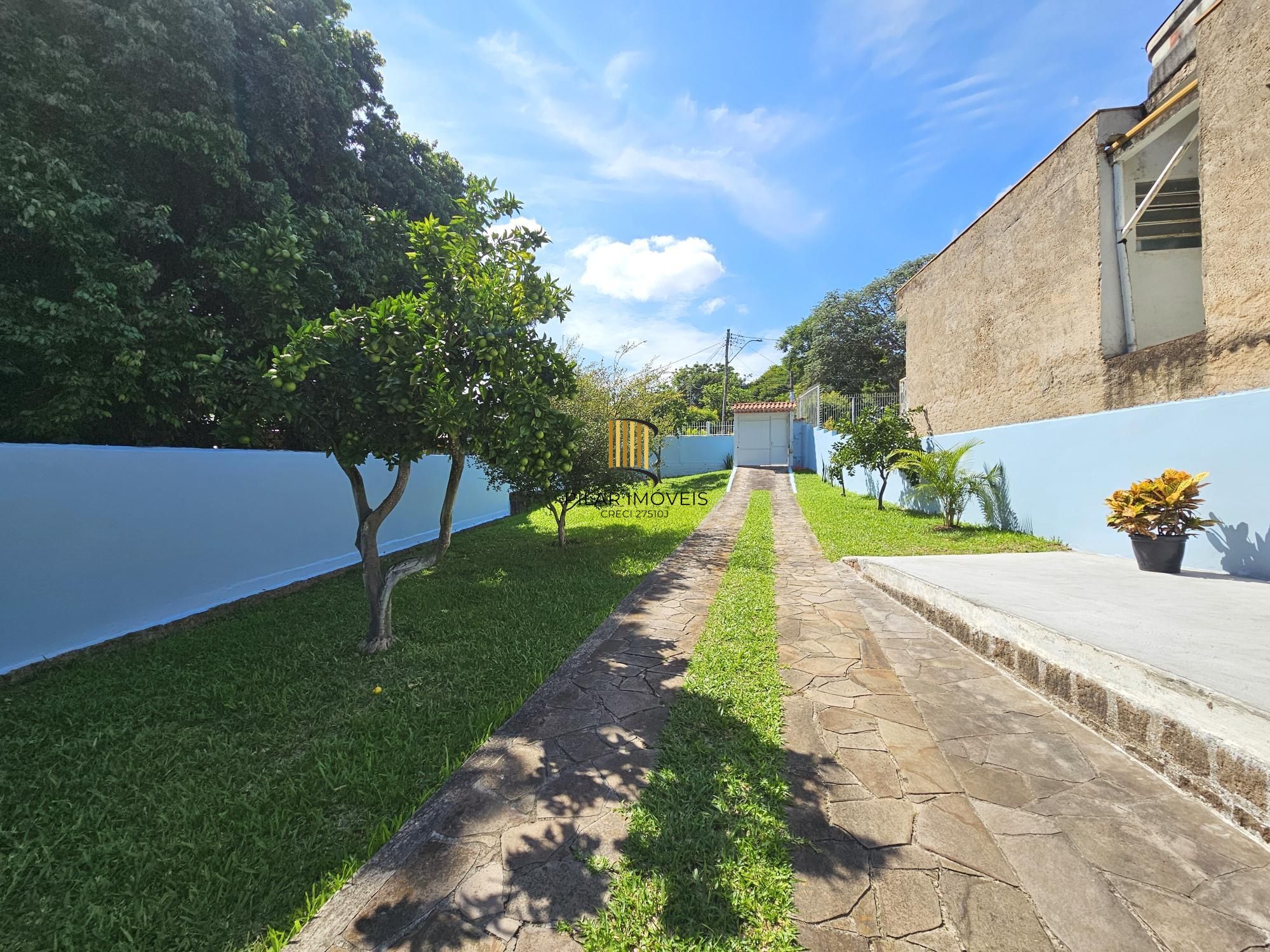 TERRENO COM MAIS DE 790M2 | CASA IMPECÁVEL DE 2 DORMITÓRIOS