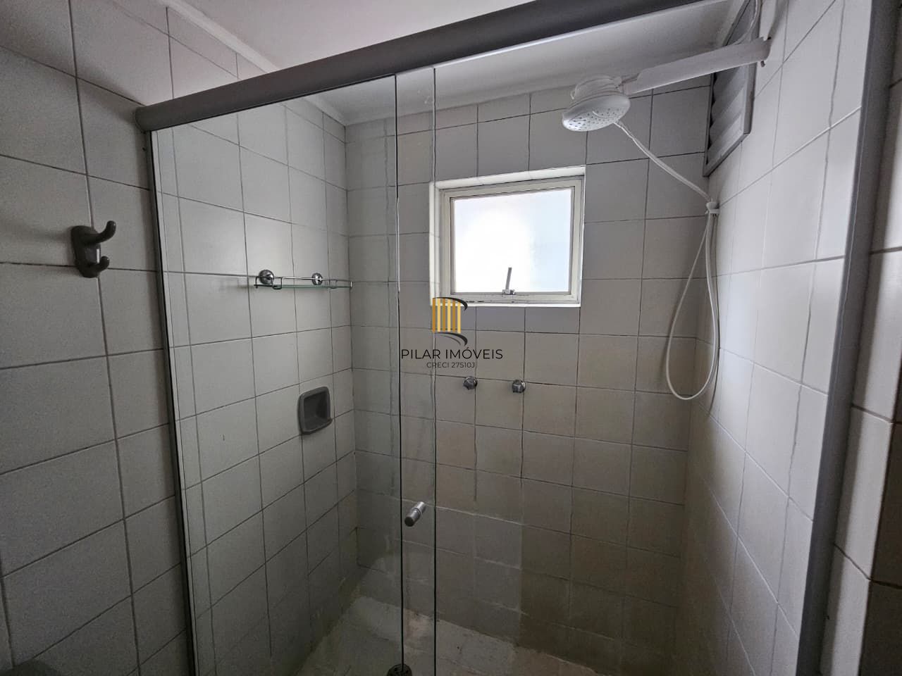 Apartamento 2 dormitórios com sacada e churrasqueira no Bom Fim