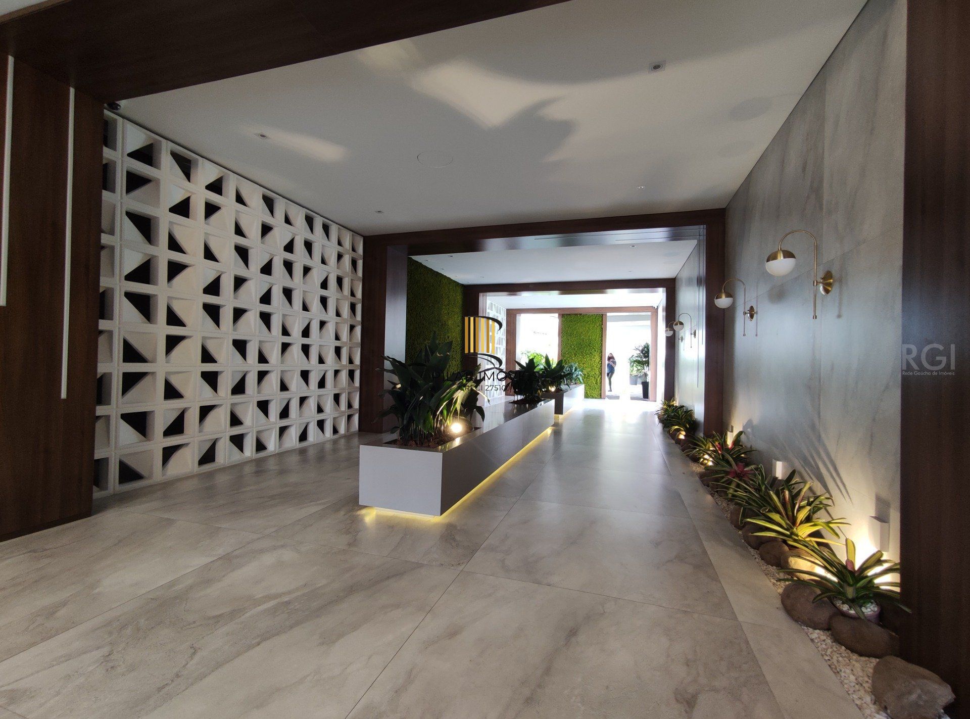 Apartamento para Venda - 162.53m², 3 dormitórios, sendo 3 suites, 2 vagas - Jardim Do Salso