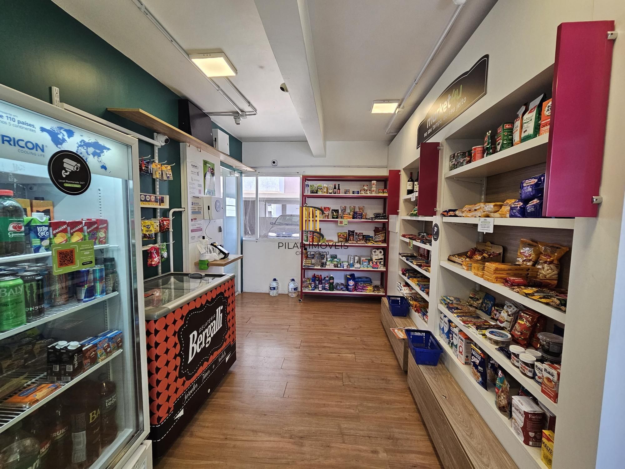 Apartamento 2 dormitórios com vaga e elevador perto da PUC