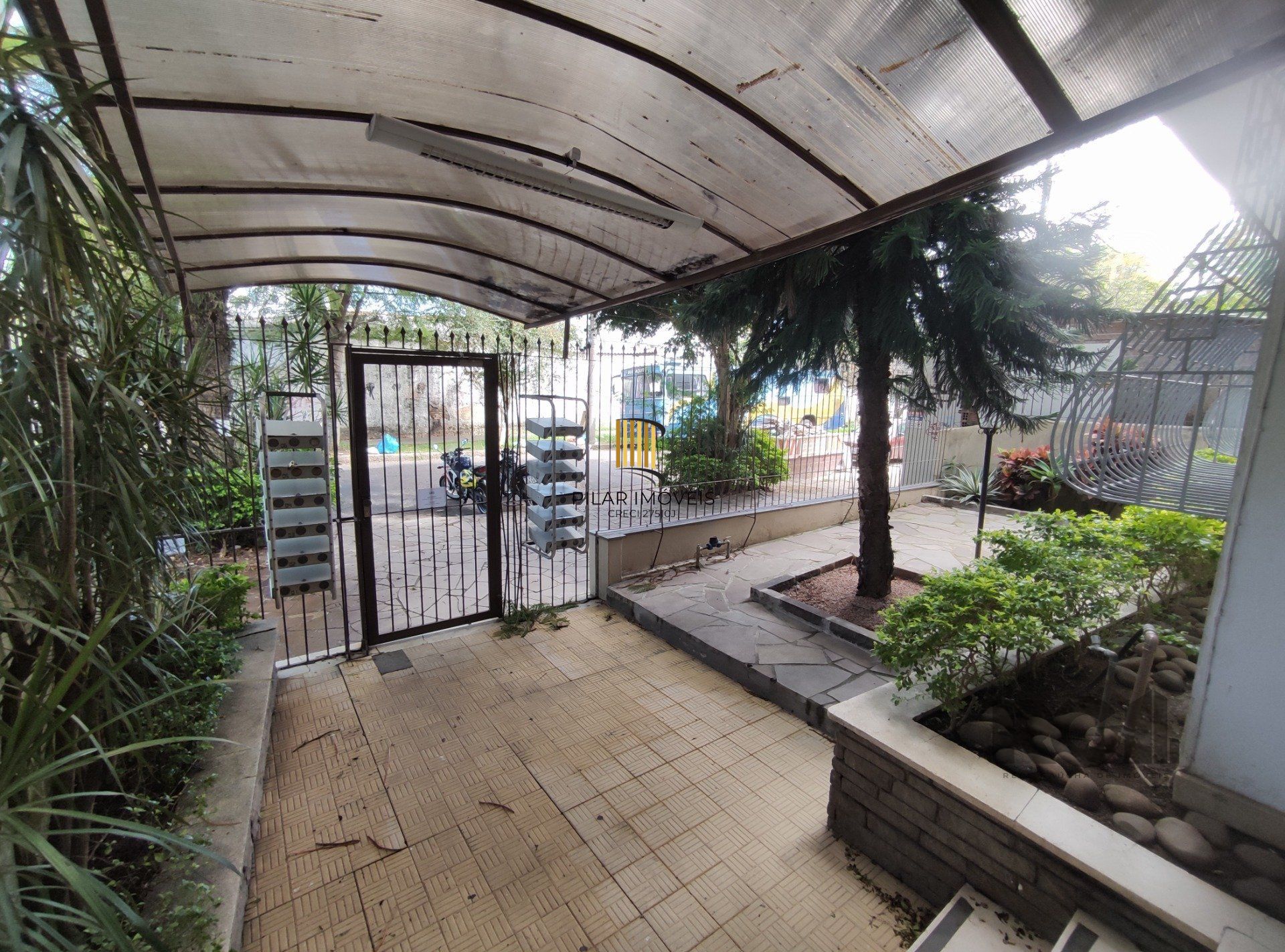 Apartamento 2 dormitórios no bairro Santa Cecília